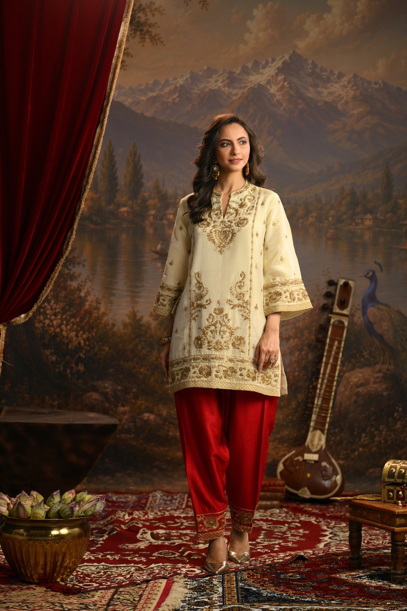 Ivory Meher Bagh Embroidered Kurta Set Taroob