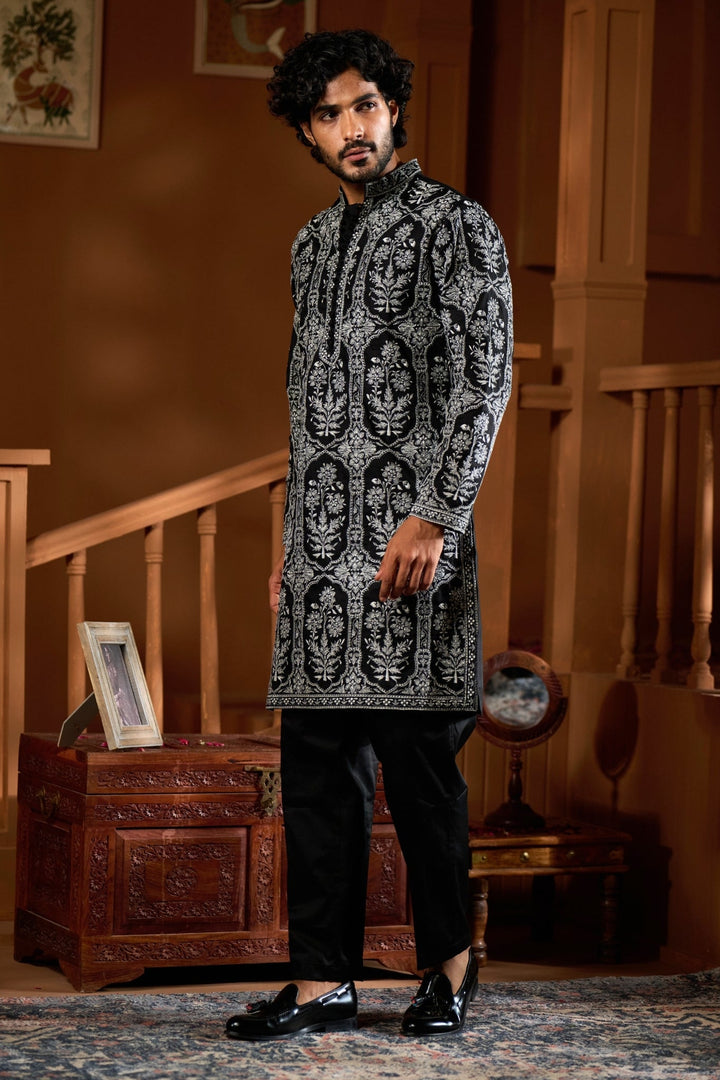 Taroob Kashidakari Embroidered Kurta Pajama Set