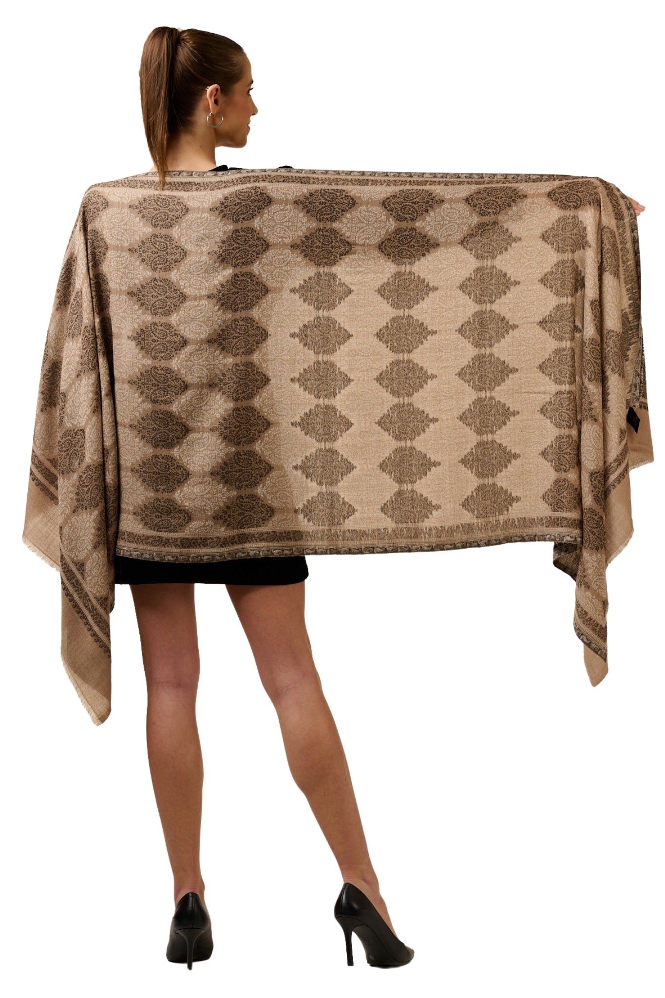 Taroob Fine Wool Kashmiri Jaal Kaani Stole