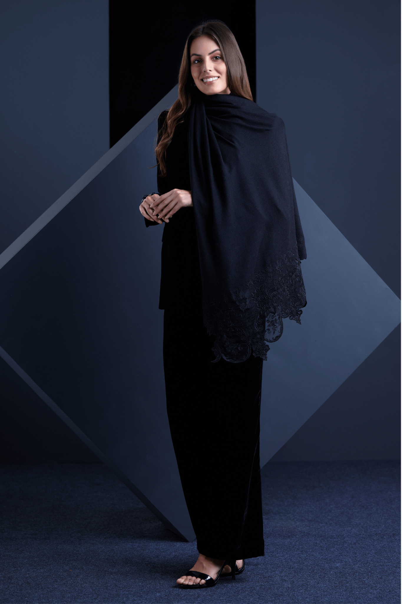 Taroob Embroidered Wool Lace Stole , Women's Scarf