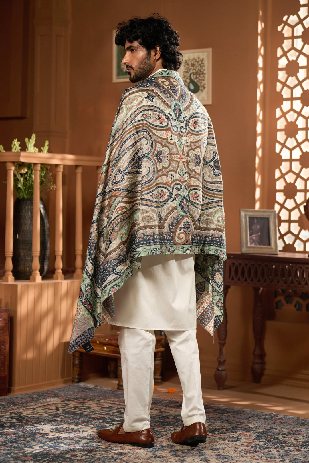 Taroob Splendid Paisley Wool Kalamkari Shawl