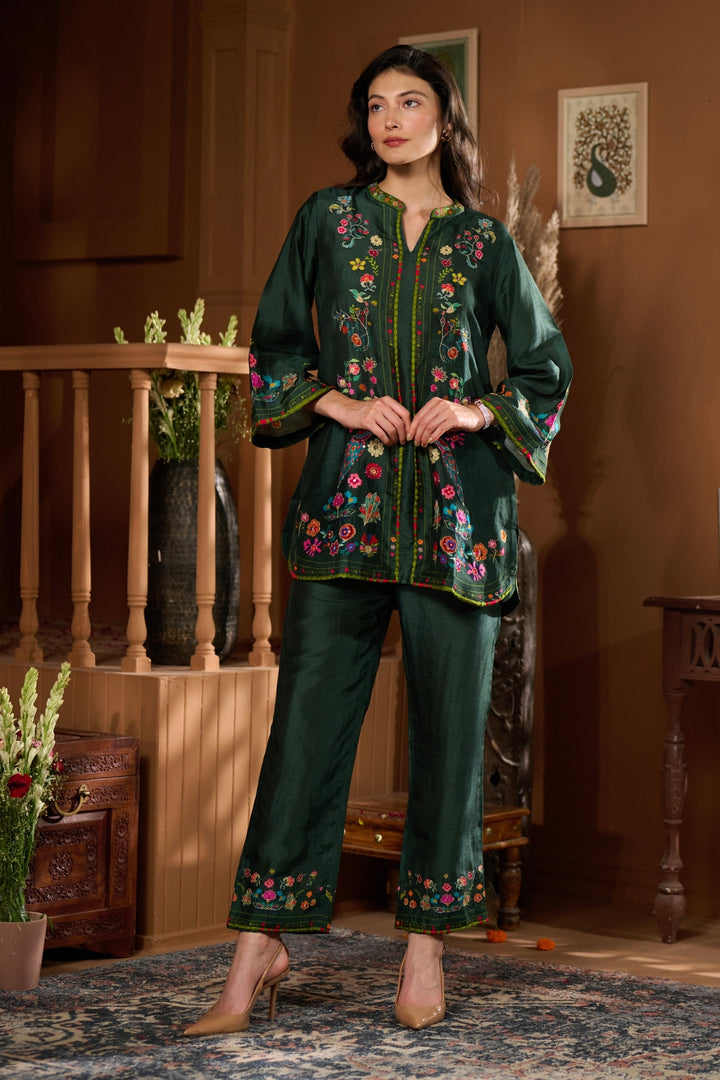 Taroob Dancing Feathers Embroidered Co-ord Set