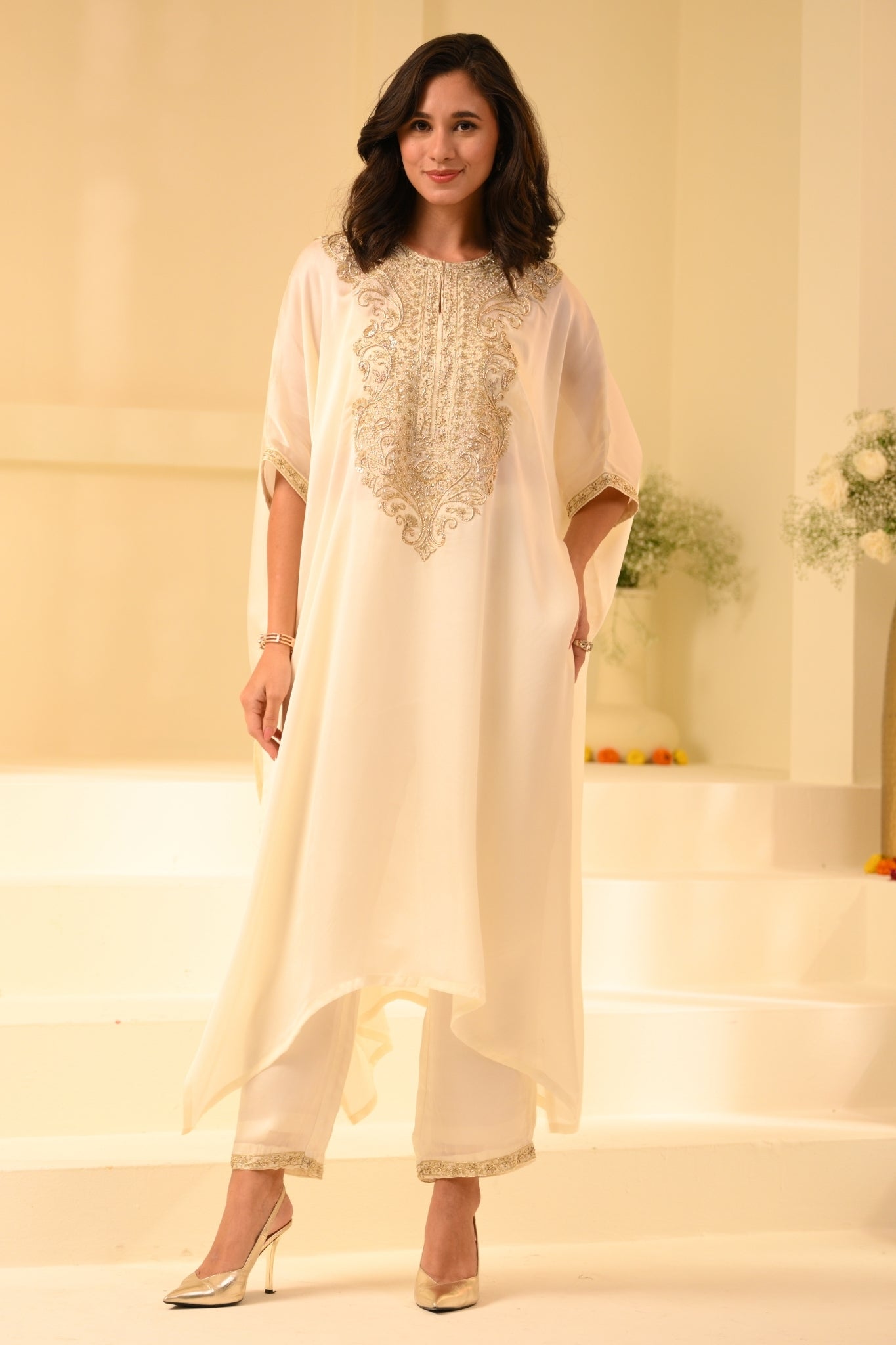 Taroob Hand Zardozi Choga Set