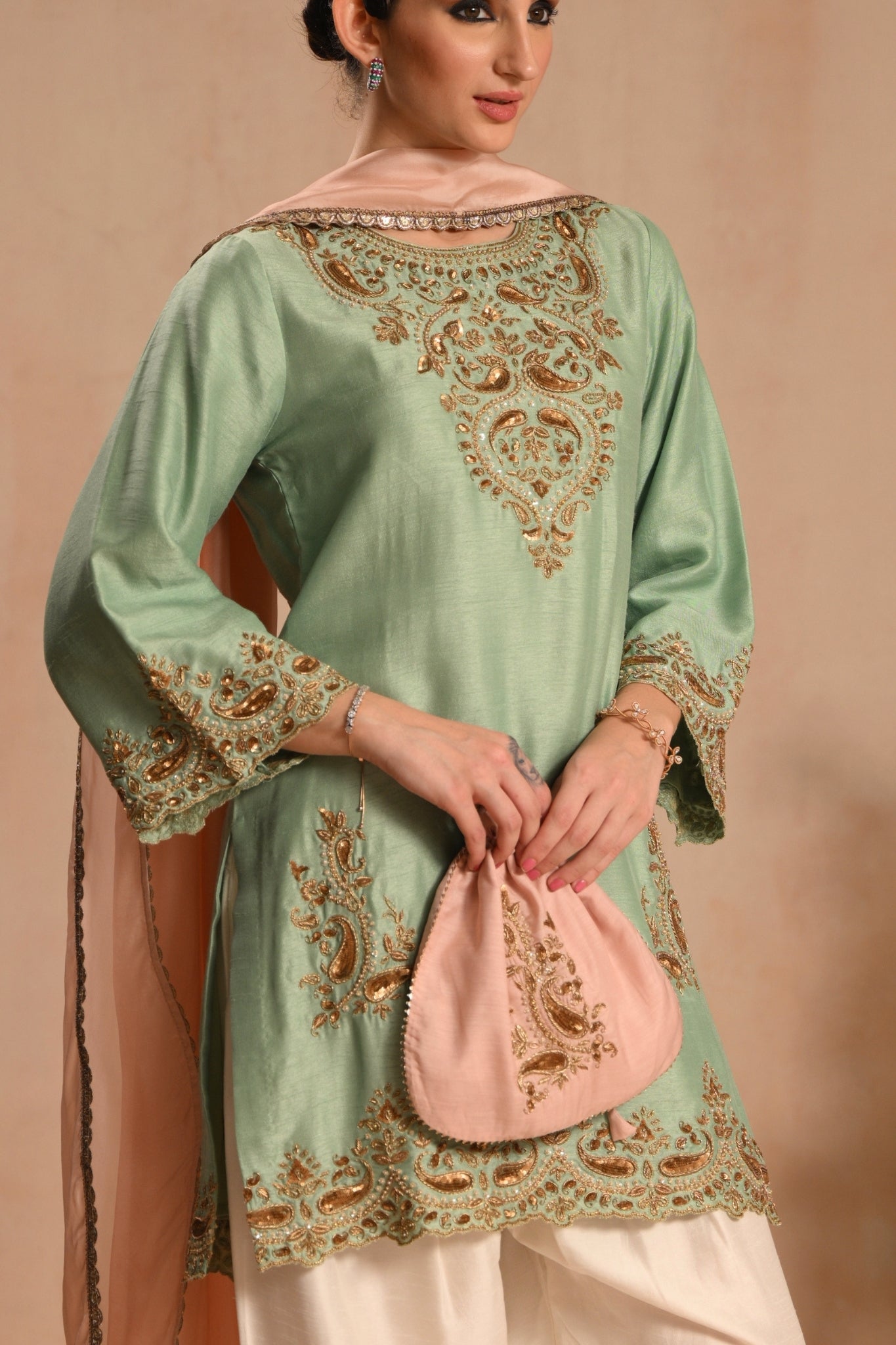 Women's Mint Green Zareen Handembroidered Kurta Set Taroob