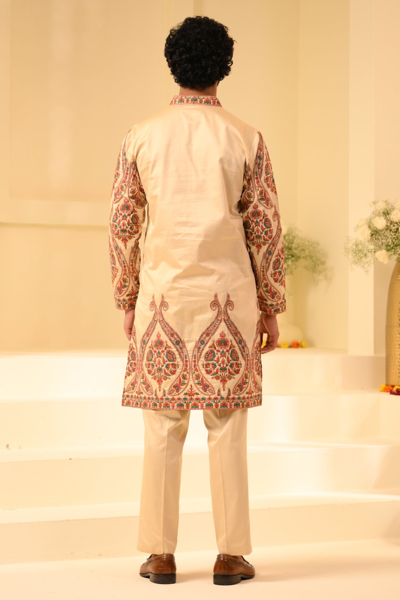 Taroob Shaam-e-Sozni Embroidered Kurta Pajama Set