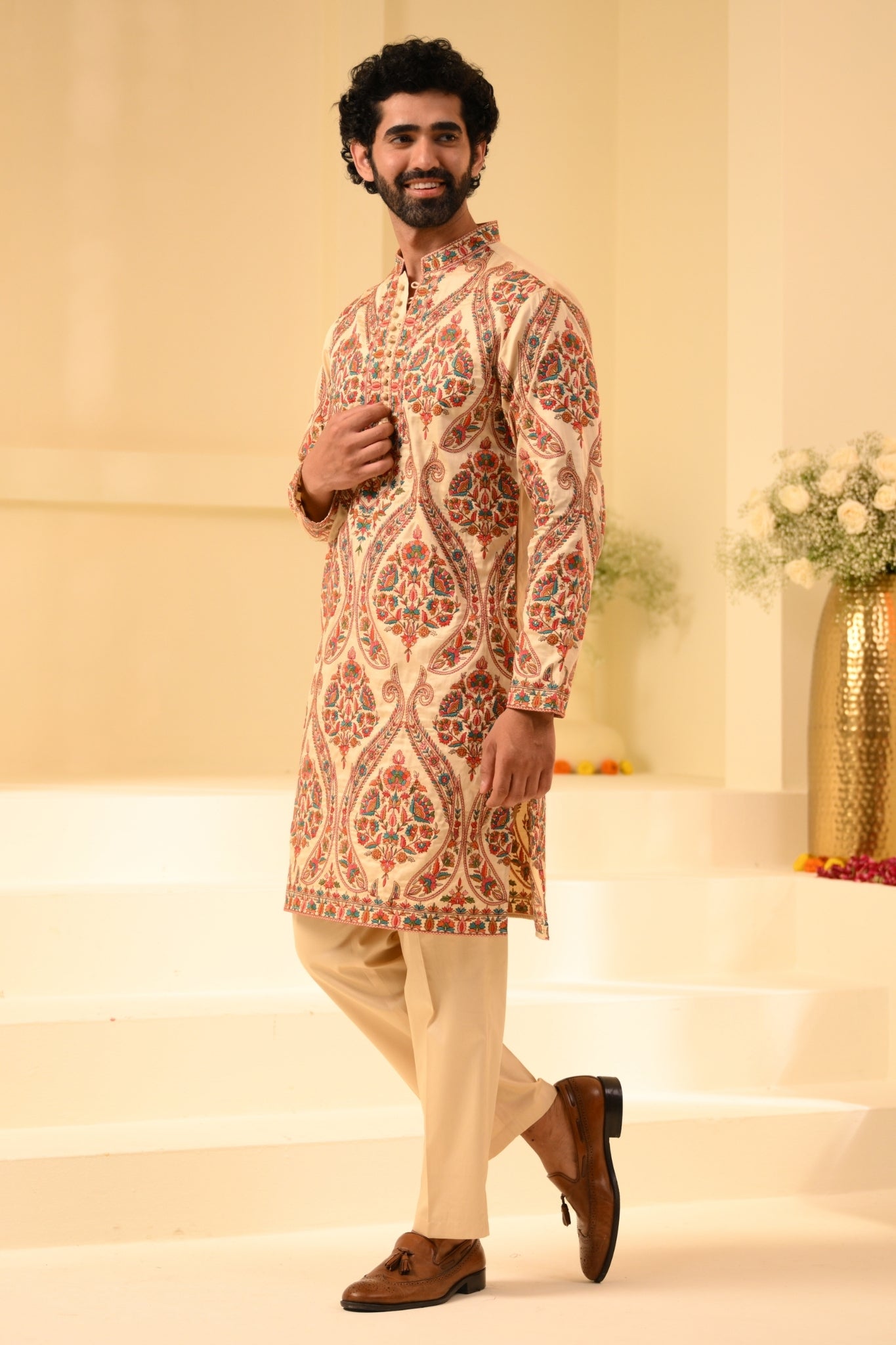 Taroob Shaam-e-Sozni Embroidered Kurta Pajama Set