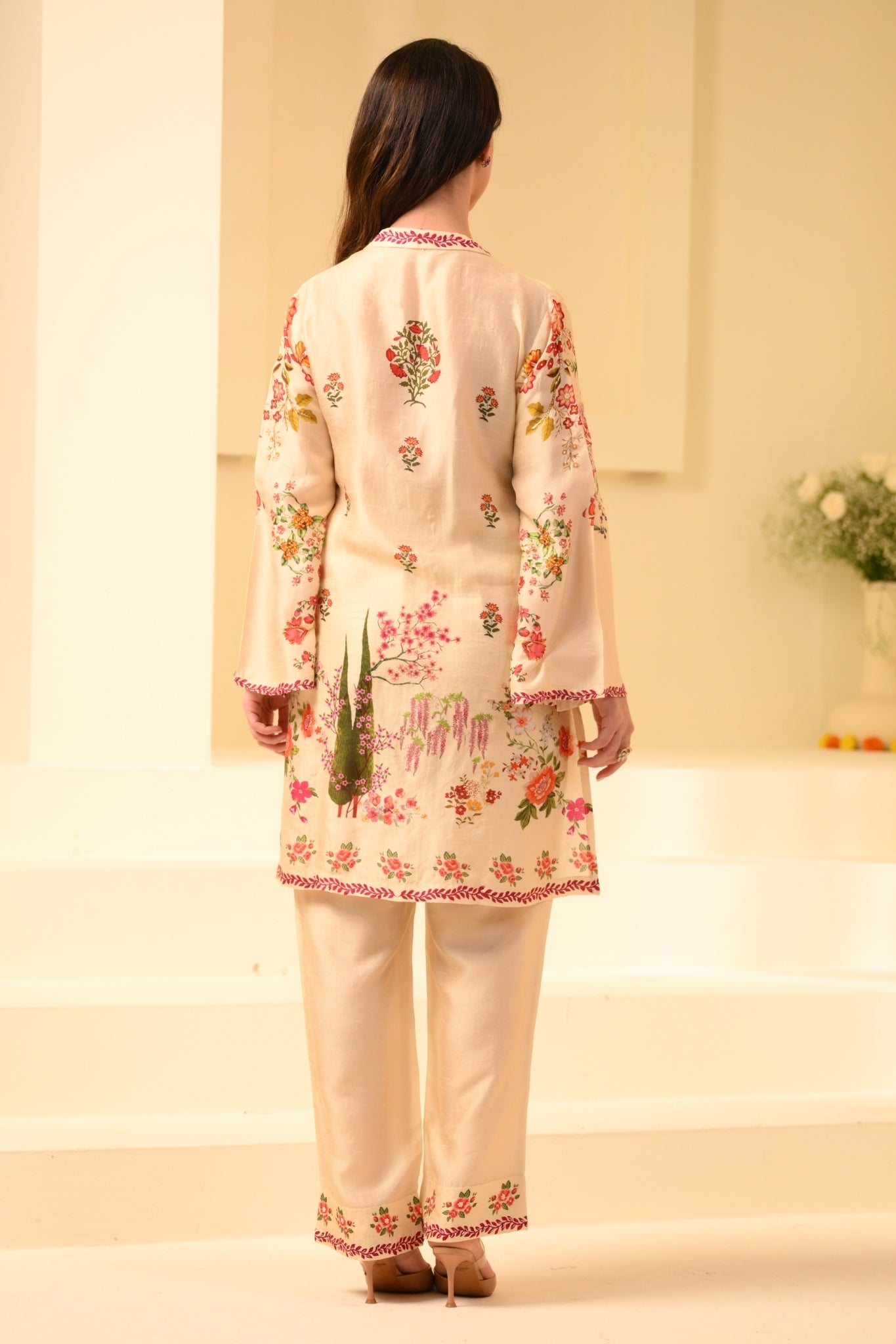 Taroob Mor Mahal Embroidered Kurta Set