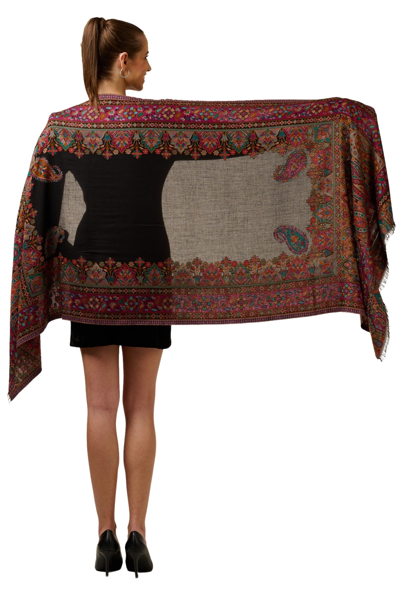 Taroob Kingri Border Kashmiri Silk Kaani Stole