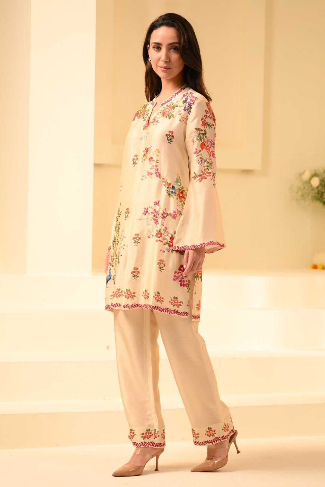 Taroob Mor Mahal Embroidered Kurta Set