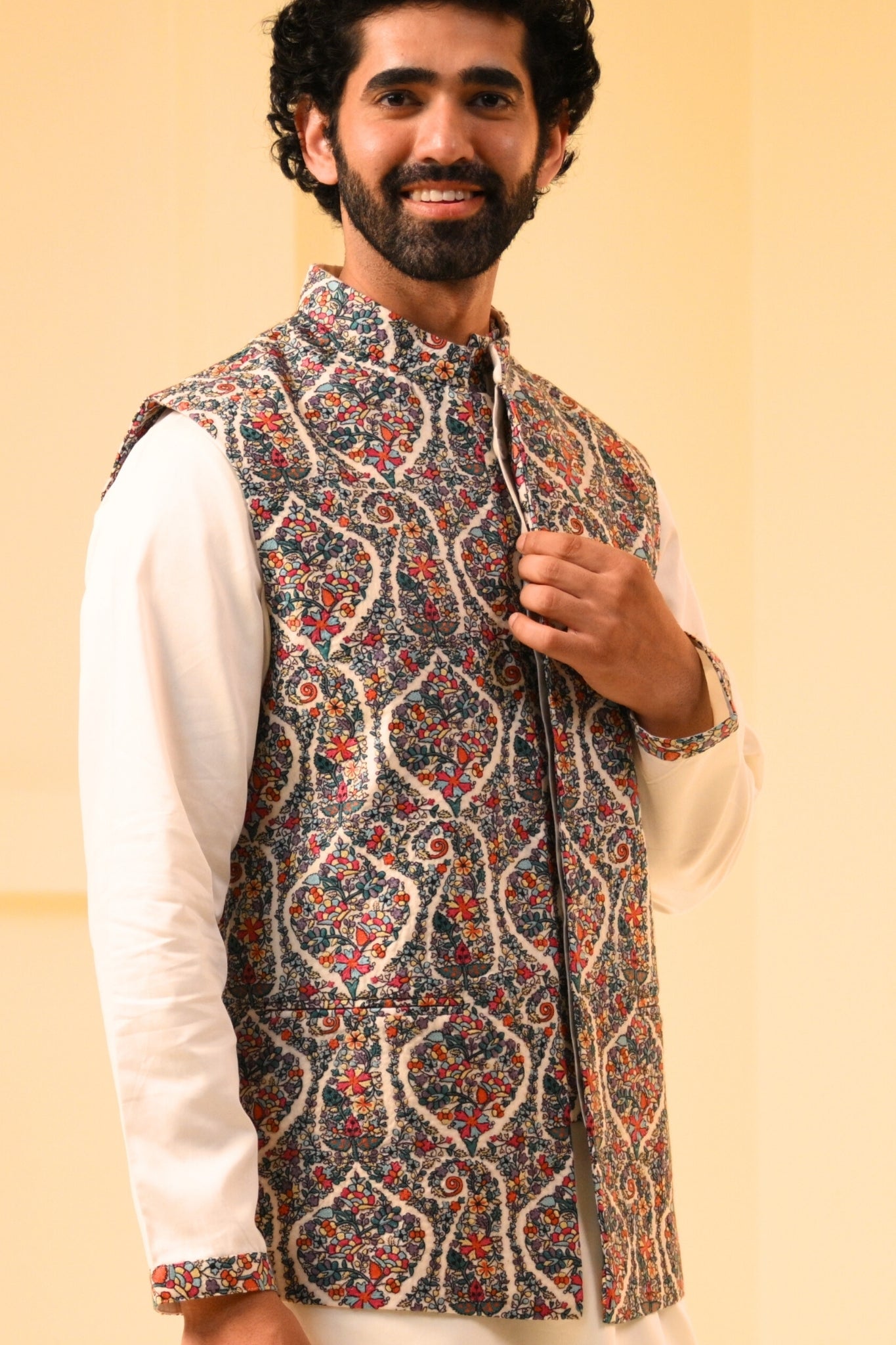 Taroob Emboidered Kashmir Gulistan Nehru Jacket