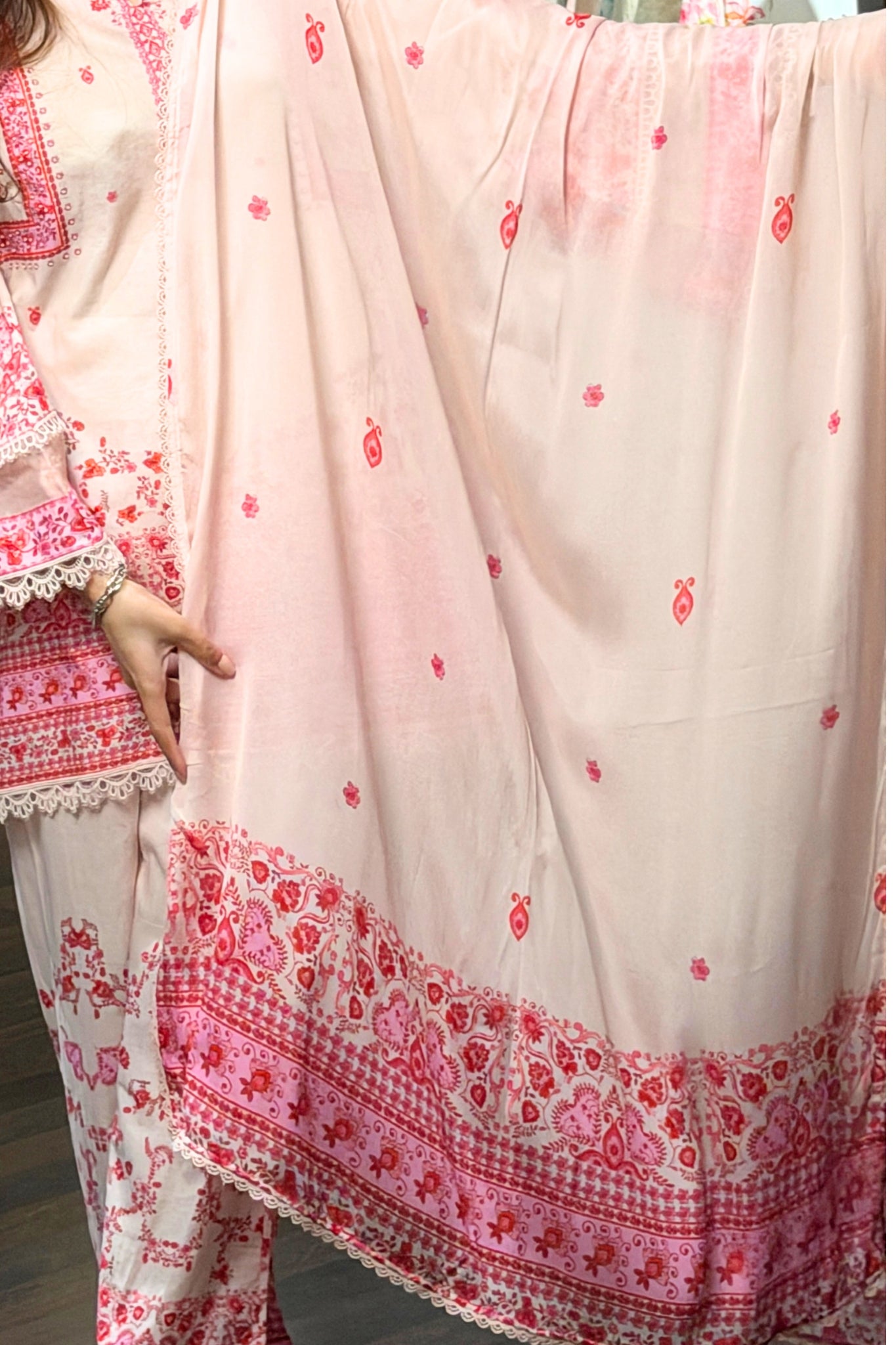 Whispering Petals Cotton Kurta Set – Women's – Image 13 | Taroob