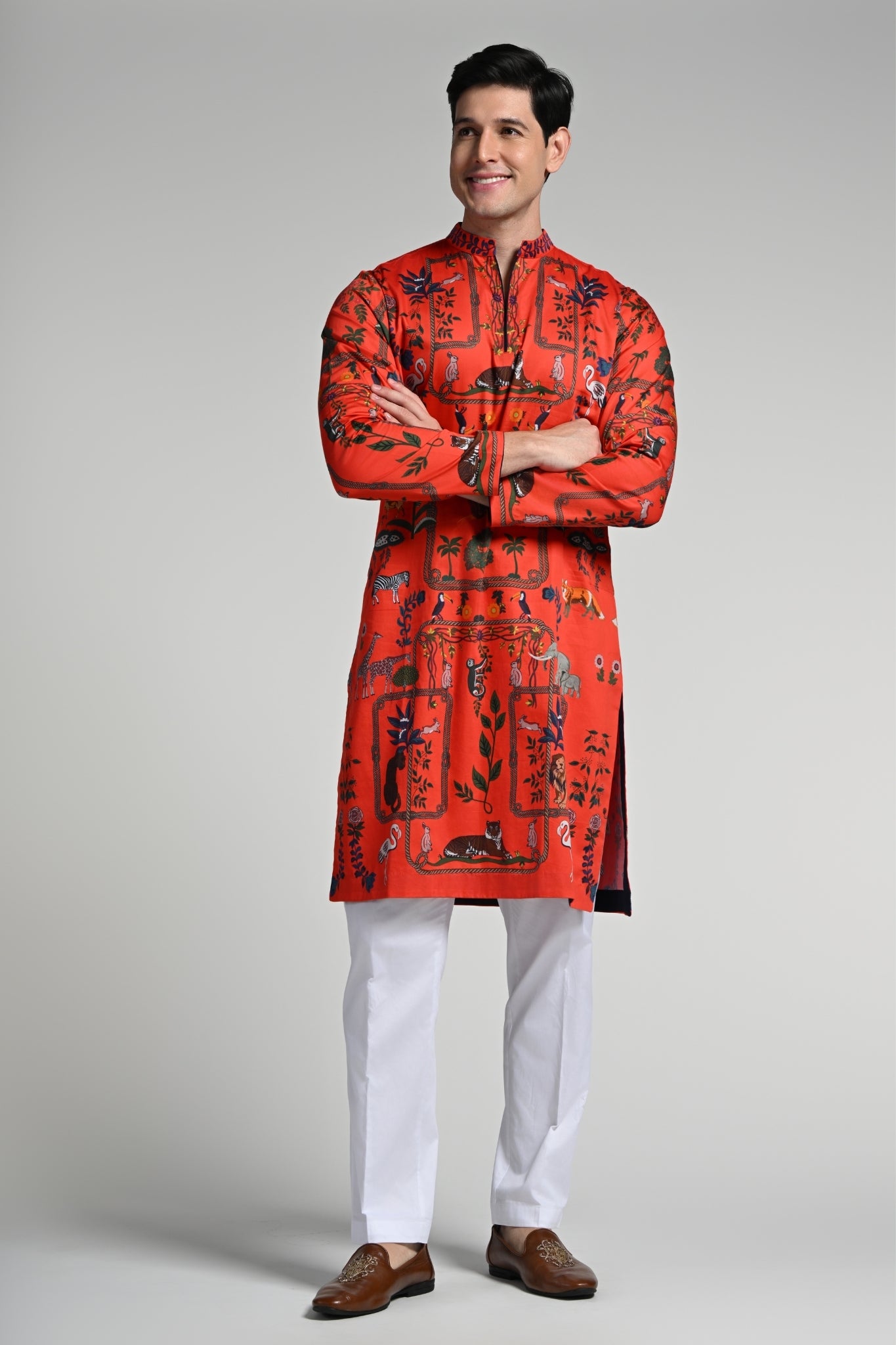 Printed Safari Kurta Pajama Set – Men's – Image 4 | Taroob