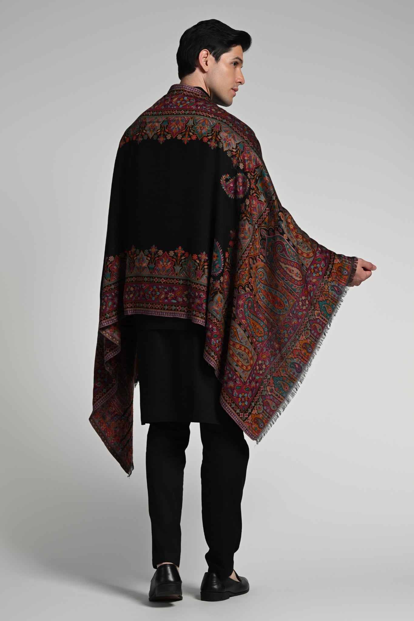 Taroob Kingri Border Kashmiri Silk Kaani Stole