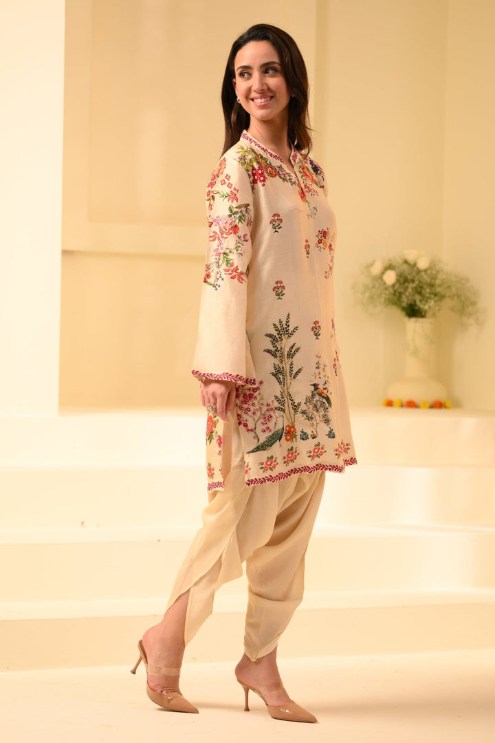 Taroob Mor Mahal Embroidered Kurta Set