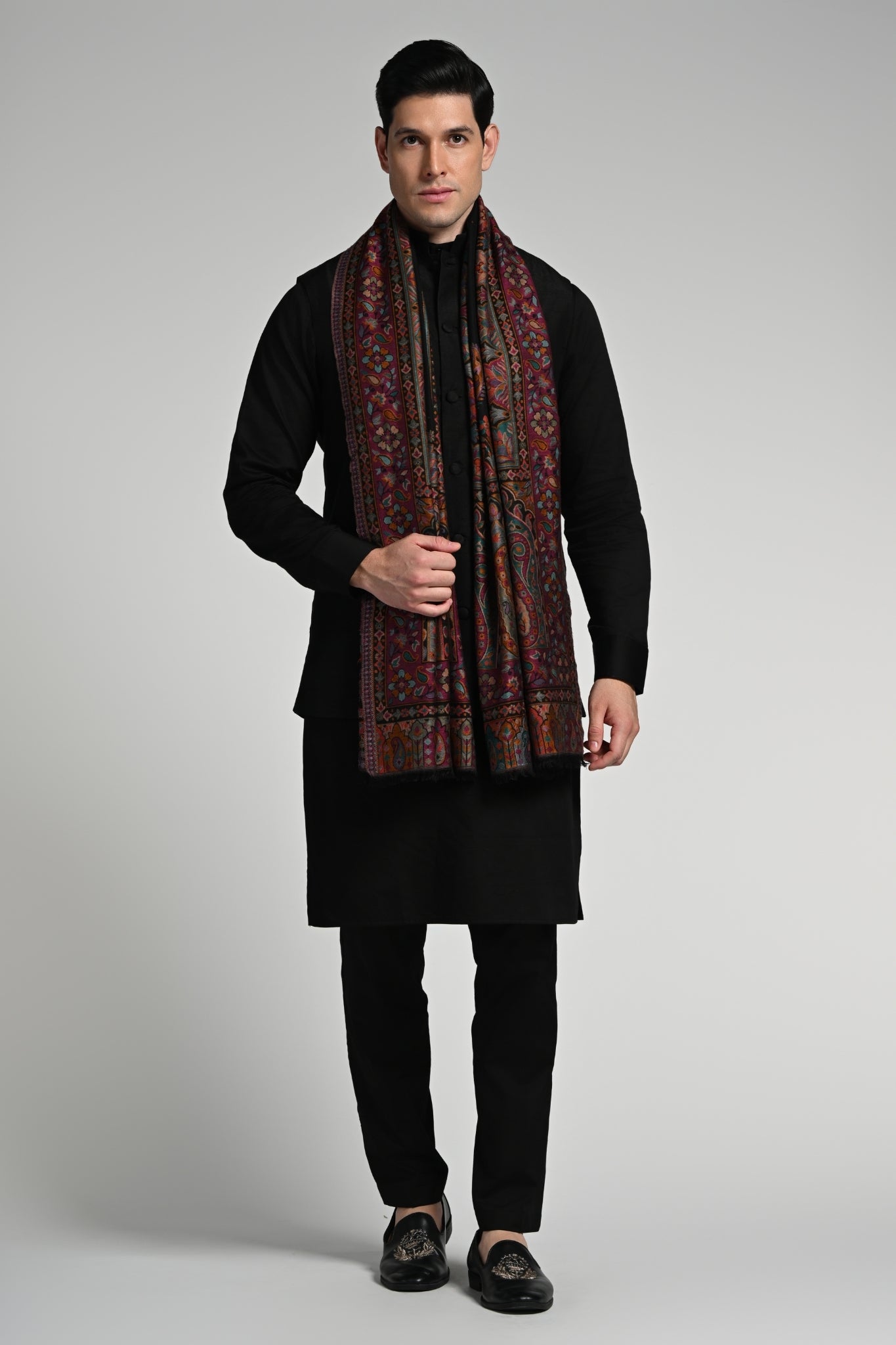 Taroob Kingri Border Kashmiri Silk Kaani Stole