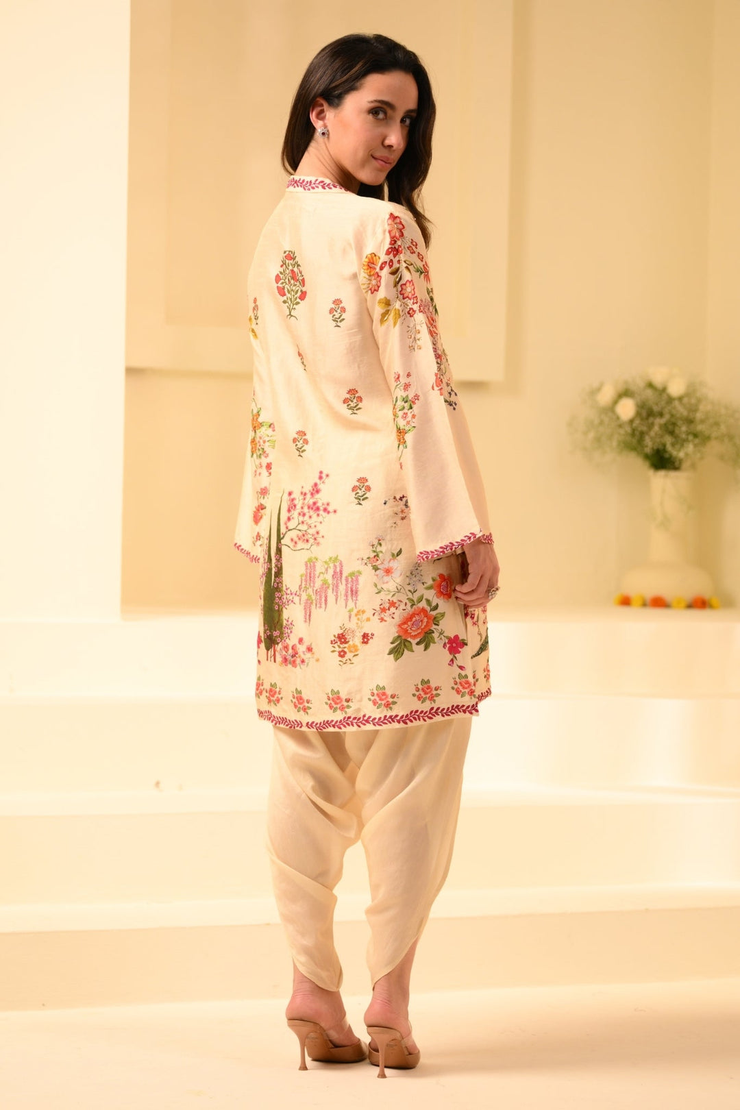 Taroob Mor Mahal Embroidered Kurta Set