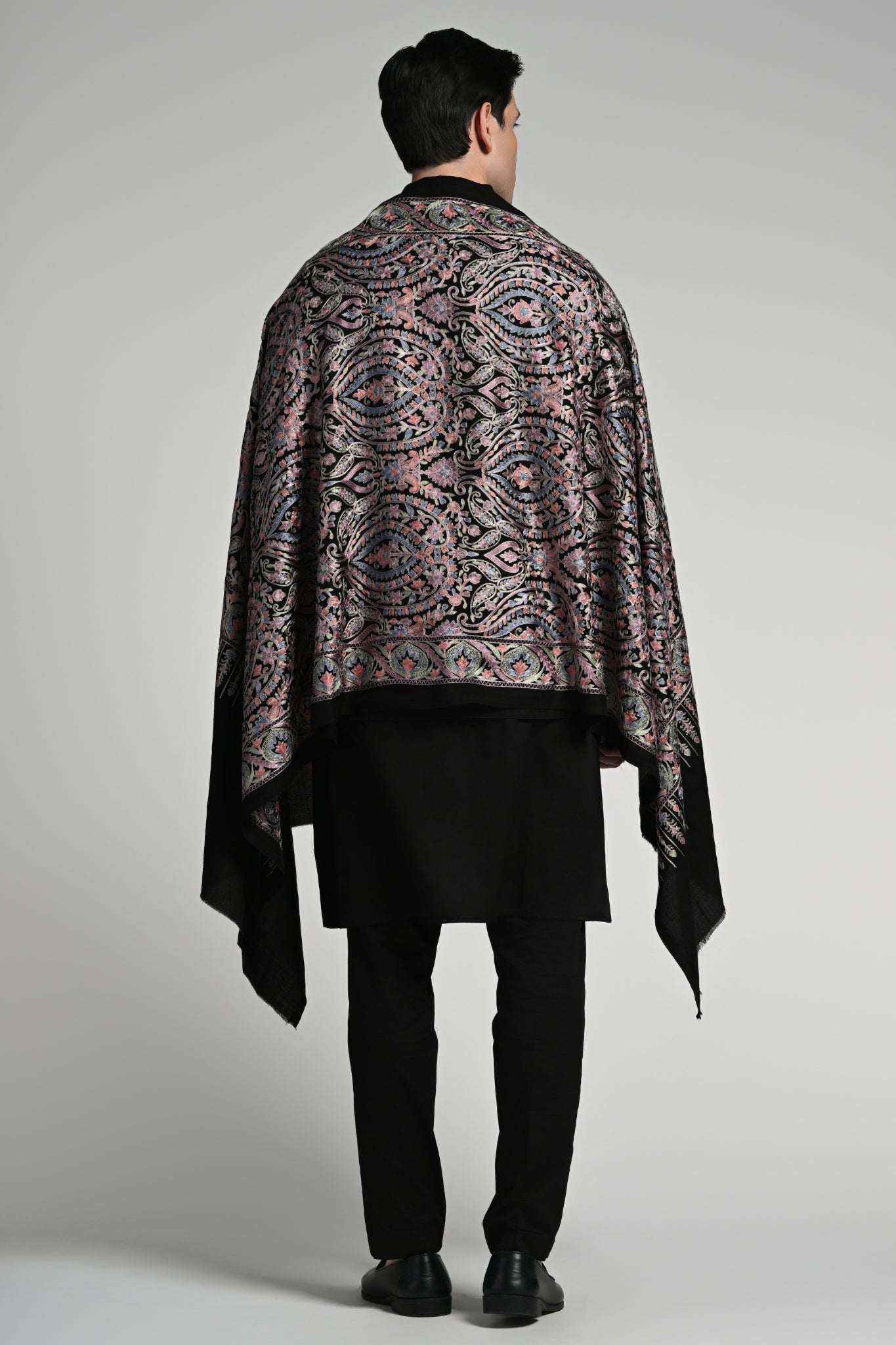 Taroob Embroidered Aari Fine Wool Stole