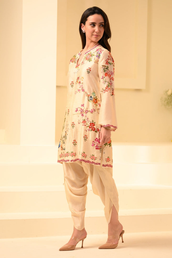 Taroob Mor Mahal Embroidered Kurta Set