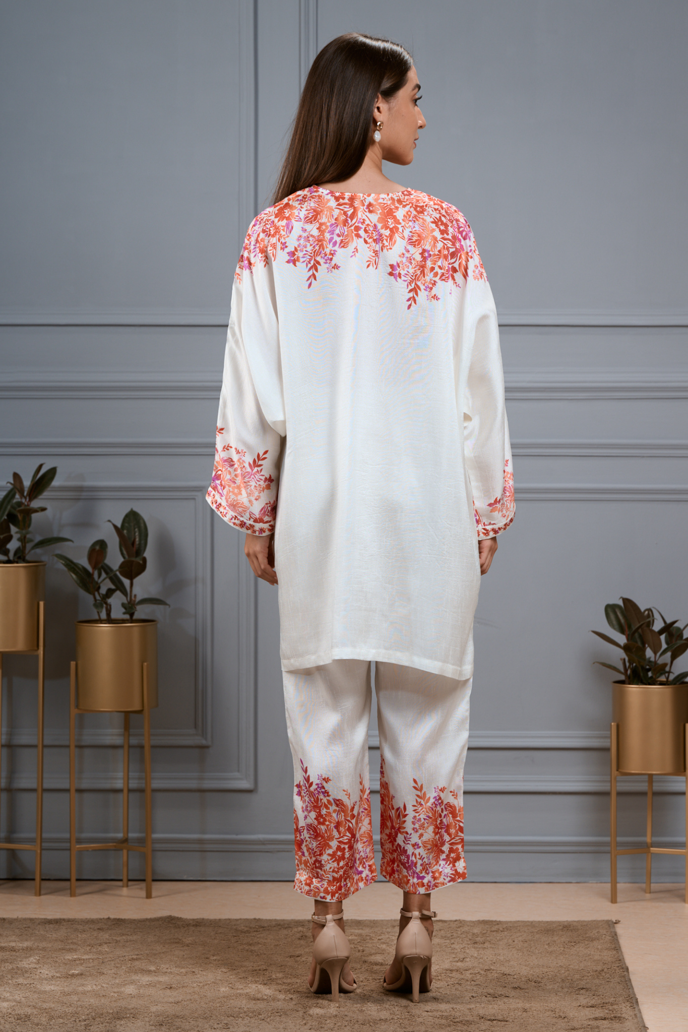 Silk Linen Floral Kaftan Co-ord Set with Embroidered Highlights – Women's Coords & Shirts – Image 2 | Taroob
