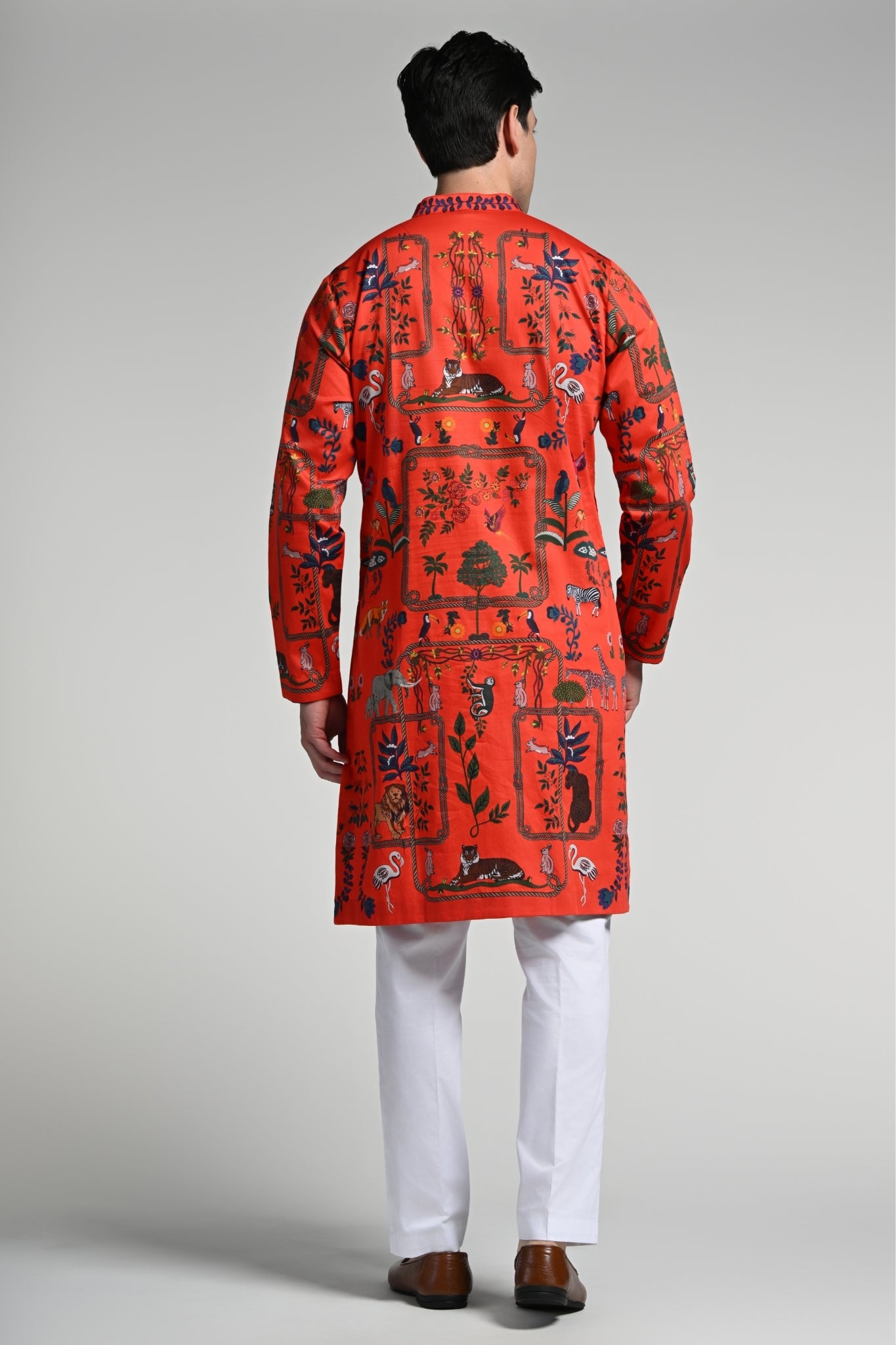 Printed Safari Kurta Pajama Set – Men's – Image 2 | Taroob