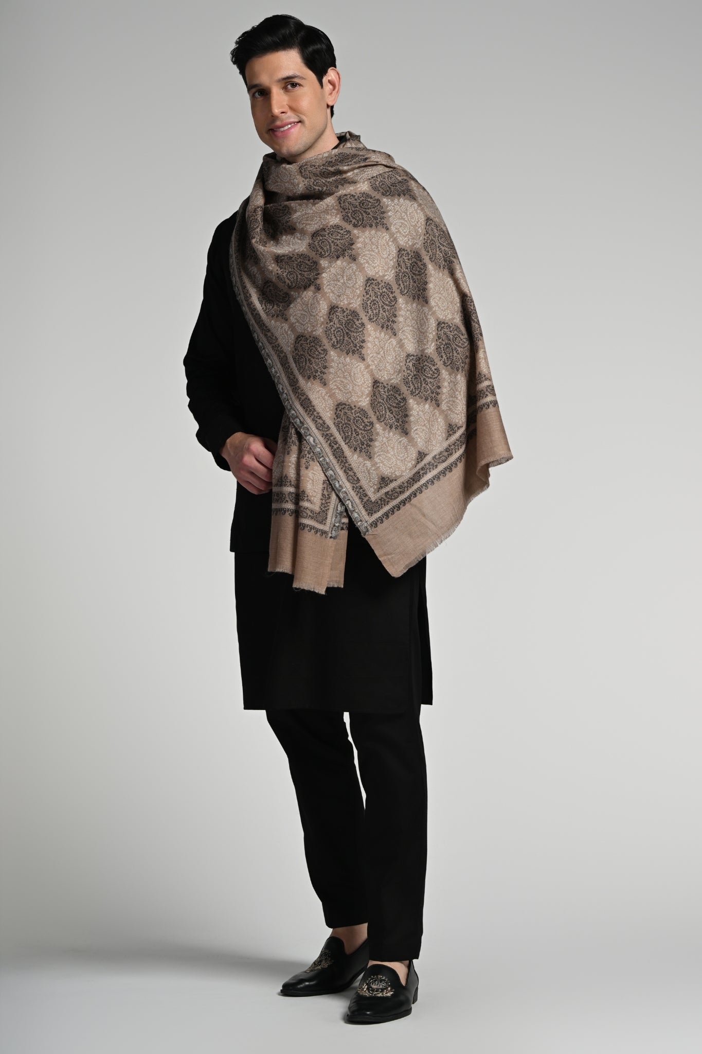 Taroob Fine Wool Kashmiri Jaal Kaani Stole