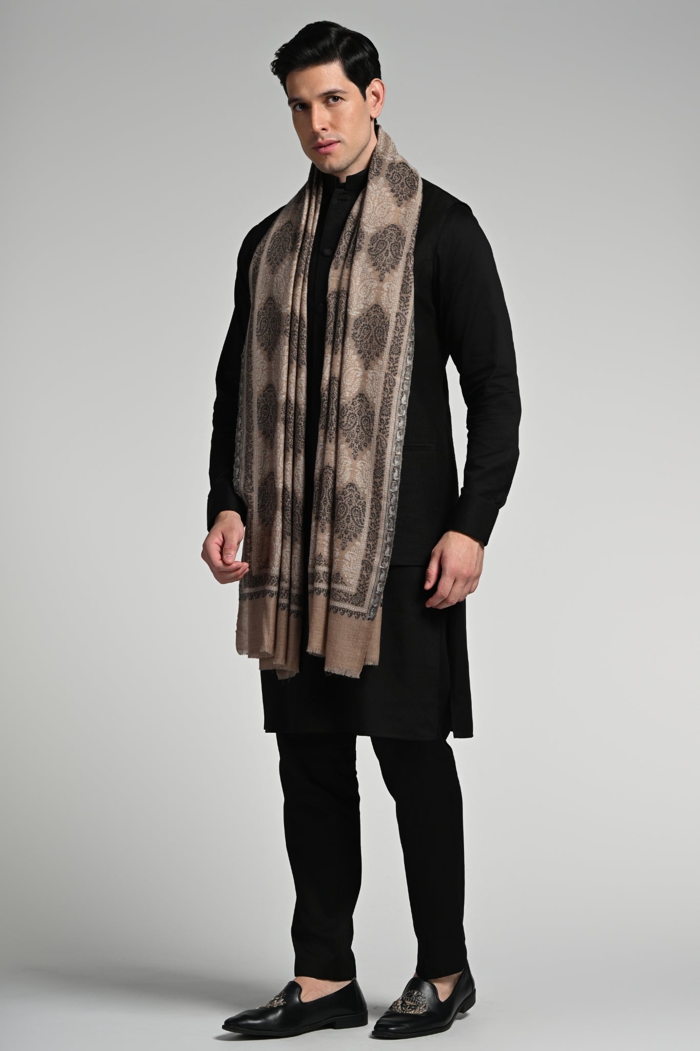 Taroob Fine Wool Kashmiri Jaal Kaani Stole