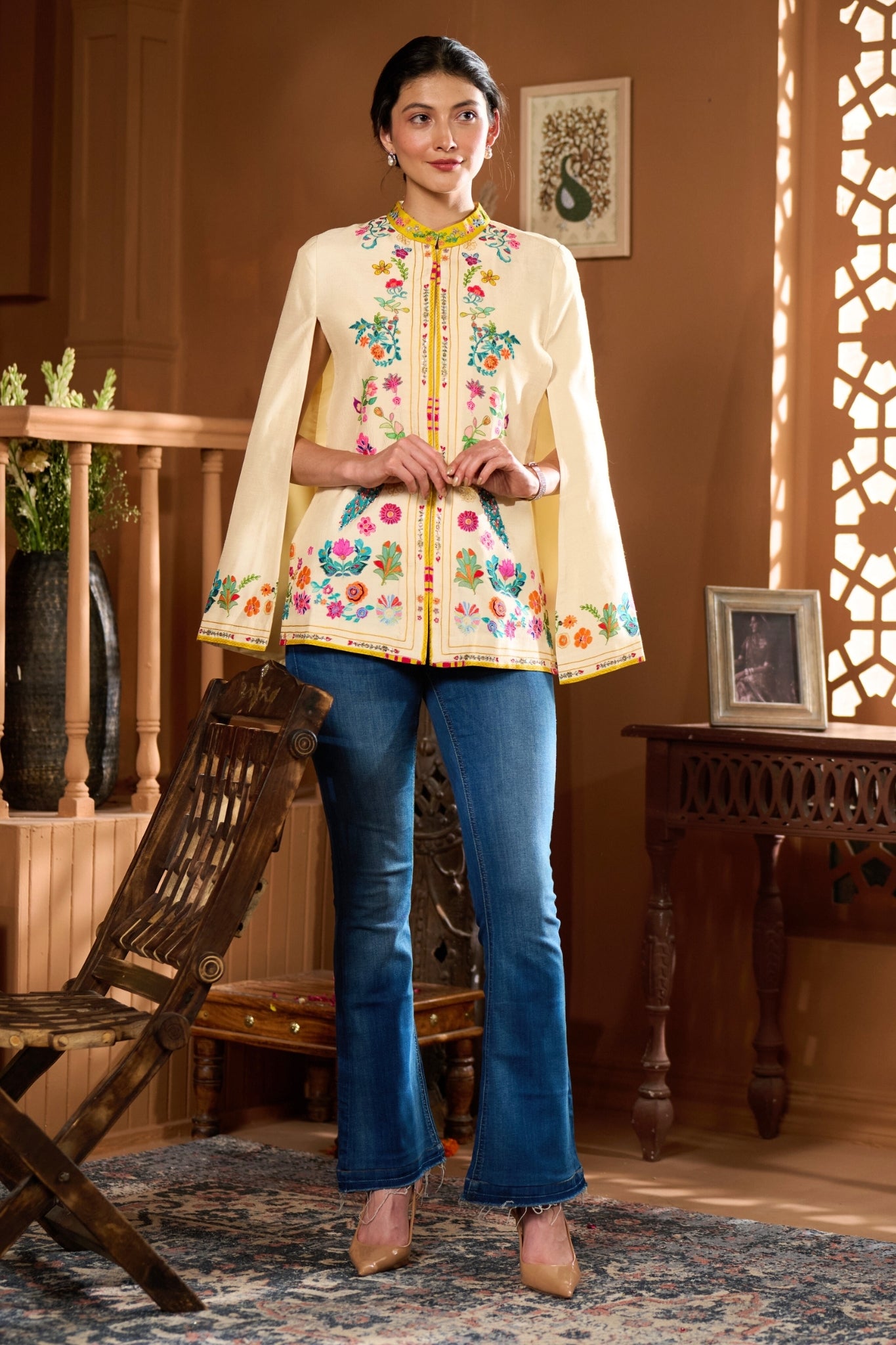 Taroob Dancing Feathers Kalamkari Cape