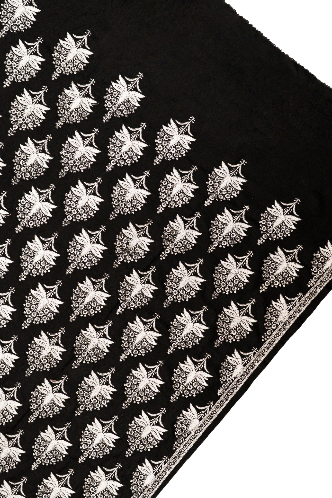 Taroob Embroidered Jamawar Stole