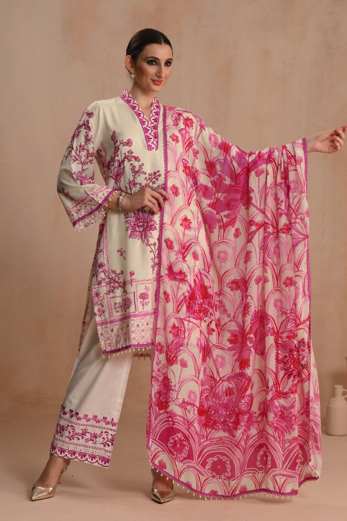 Fuchsia Pink Gulposh EmrboideredKurta Set Taroob