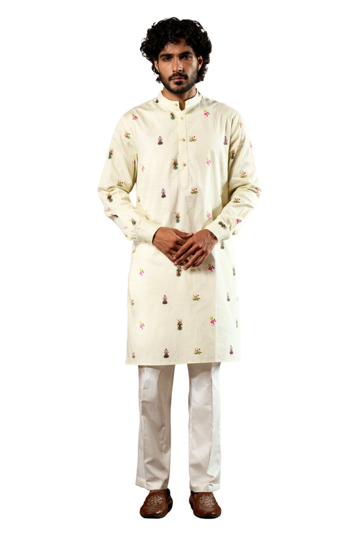 Taroob Kashmiri Motifs Printed Kurta Pajama Set