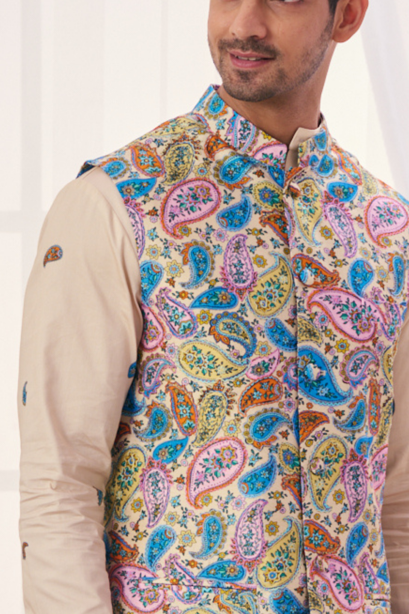 Taroob Majestic Paisley Kalamkari Embroidered Men's Bandi