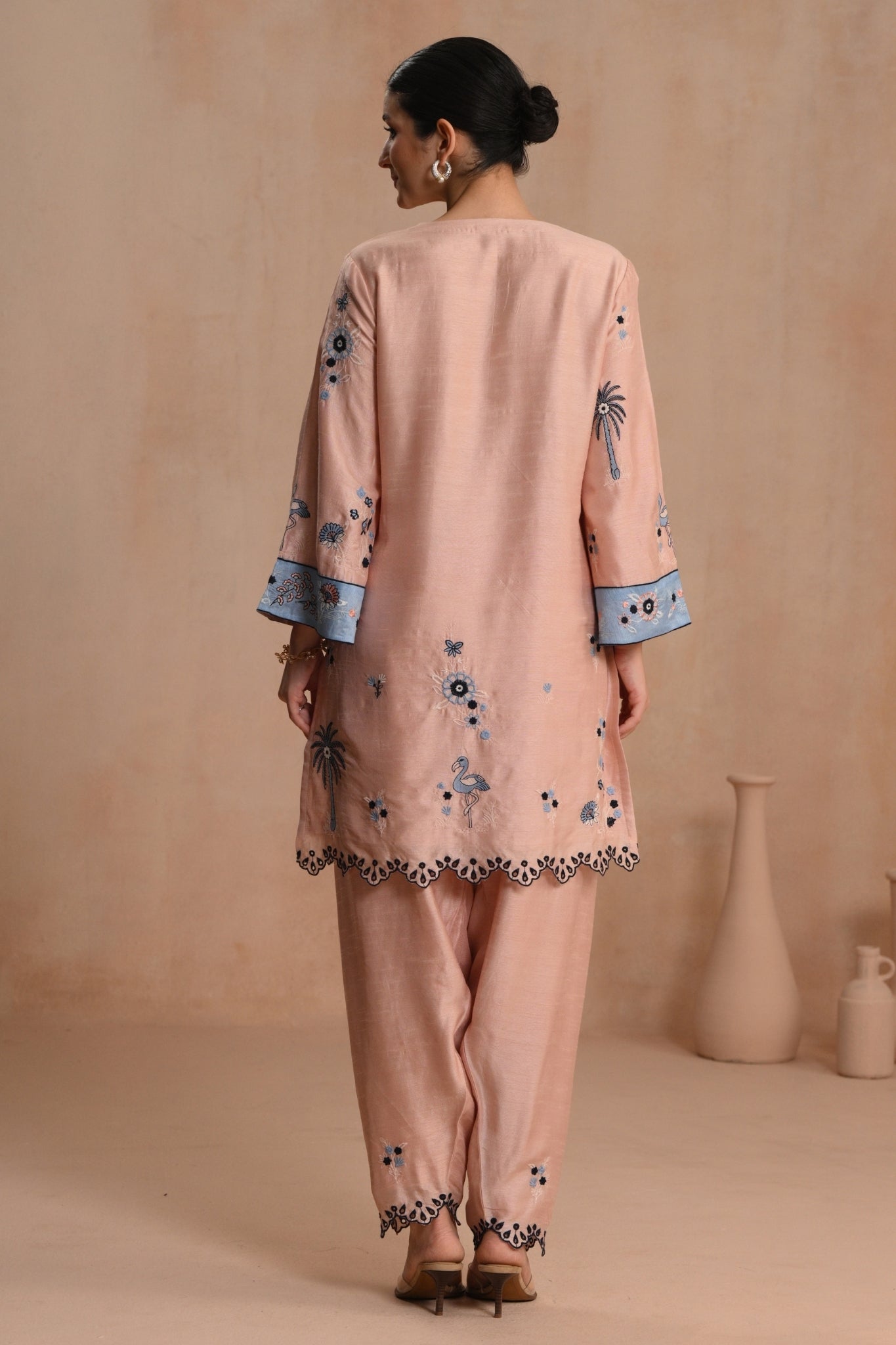 Pink Gulrukh Embroidered Kurta Set Tarob