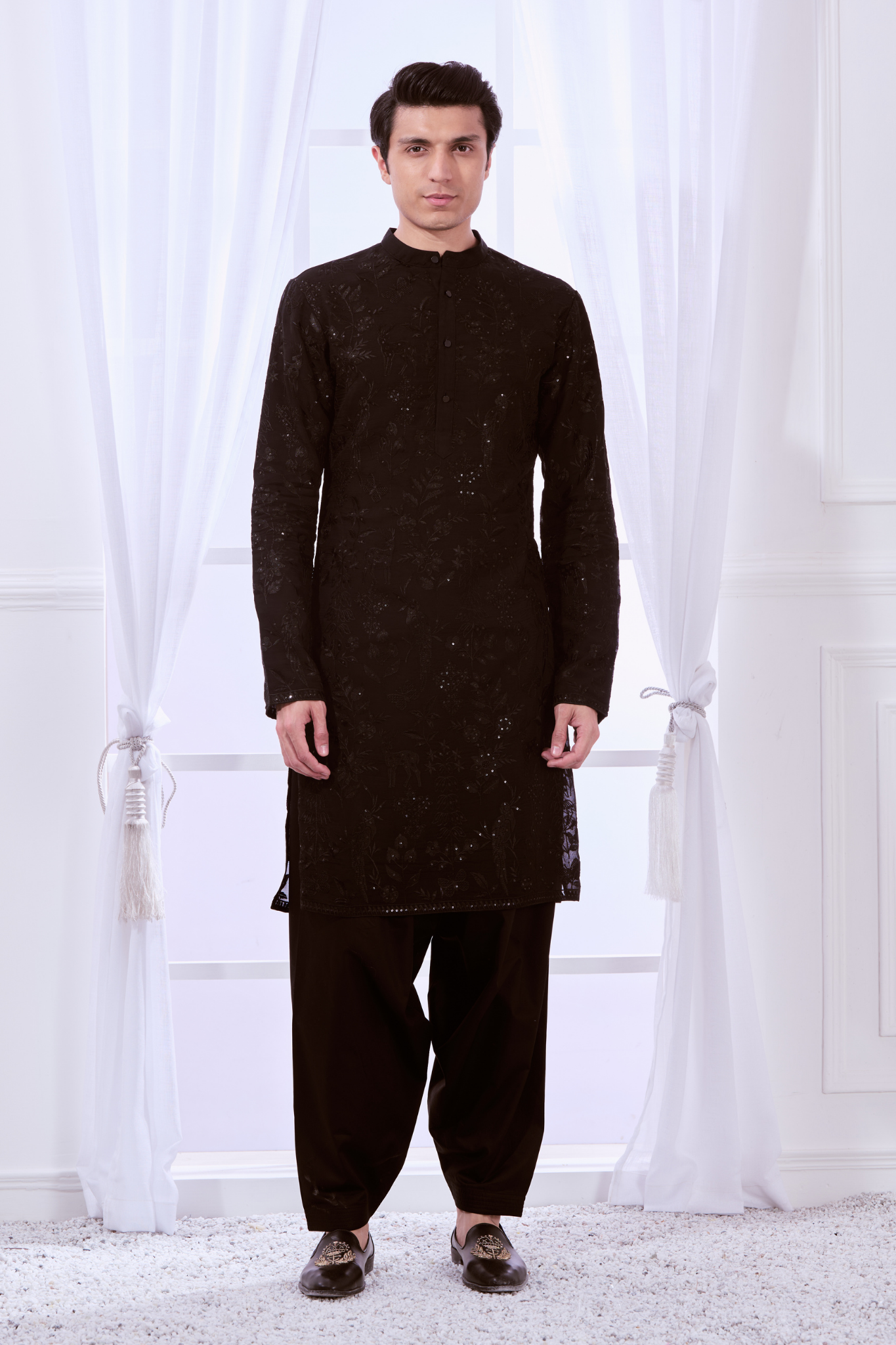 Taroob Safari Chikenkari Kurta Pajama Set