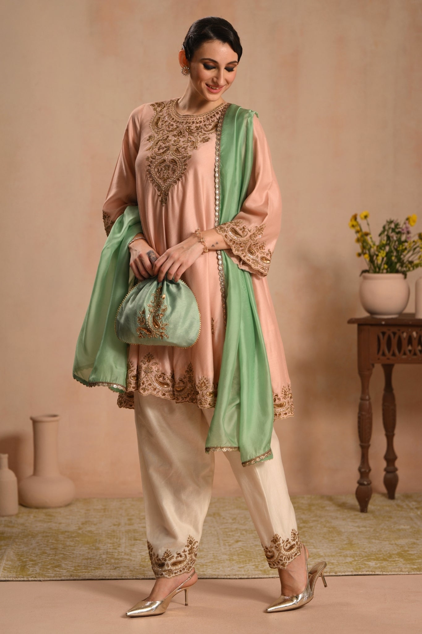 Women's Blush Pink Zareen Handembroidered Kalidaar Kurta Set Taroob