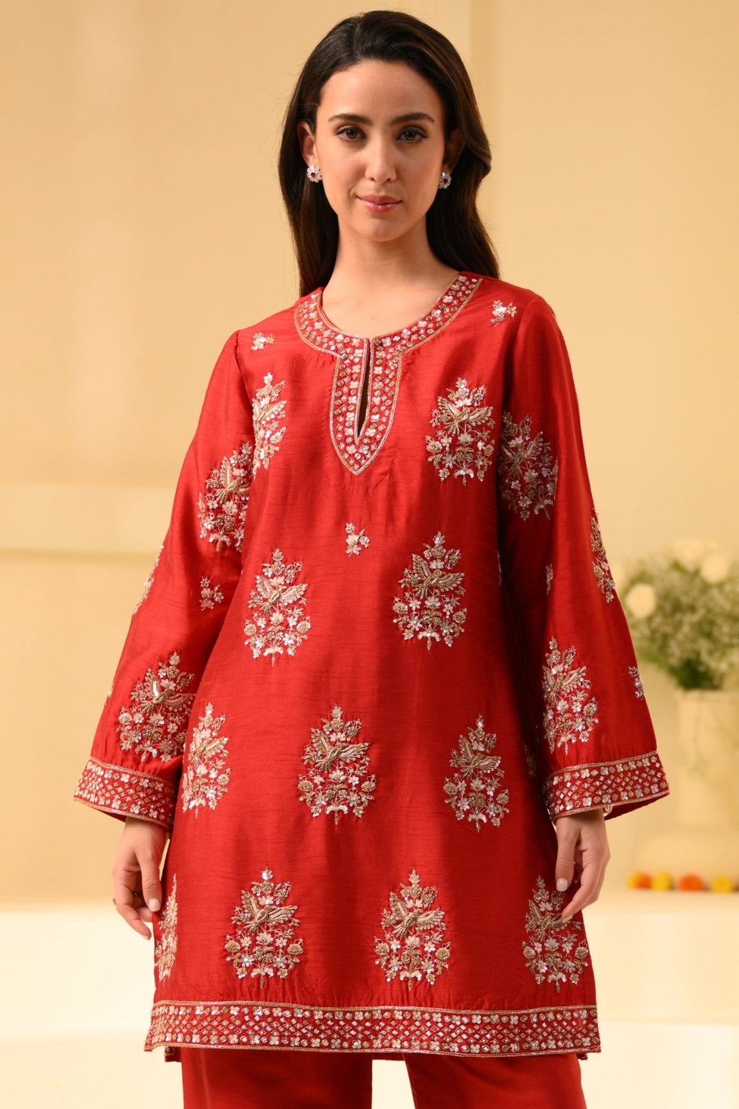 Taroob Royal Zarodzi Hand Embellished Kurta Set