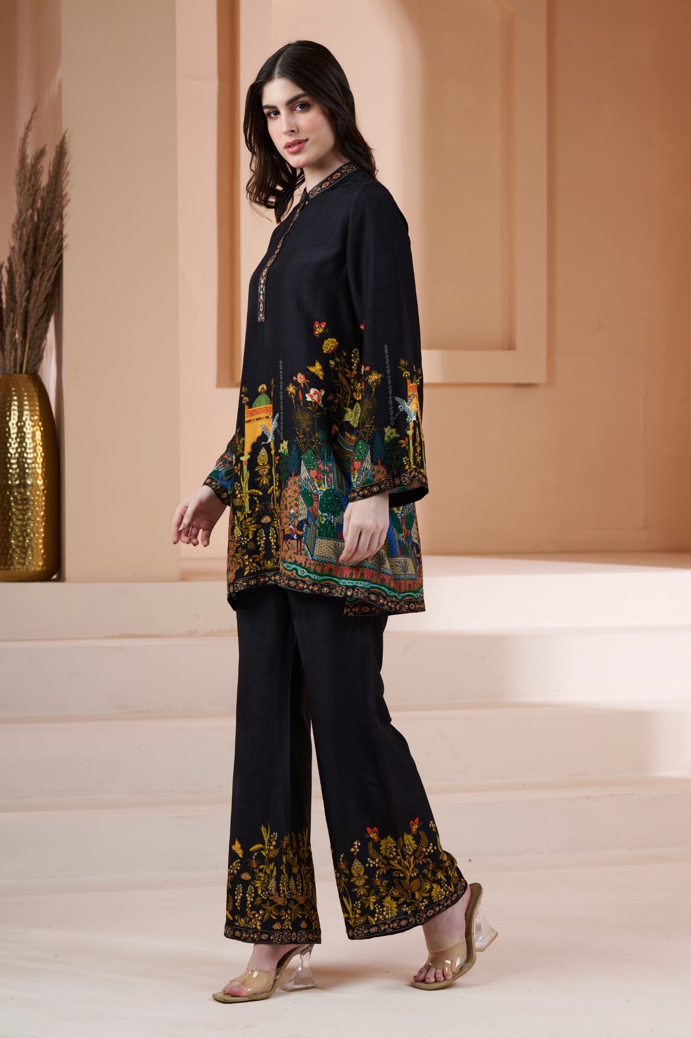 Mughal Printed Silk Linen Festive Co-ord Set with Embroidery Highlights – Women's Kurta Sets – View 6 | Taroob