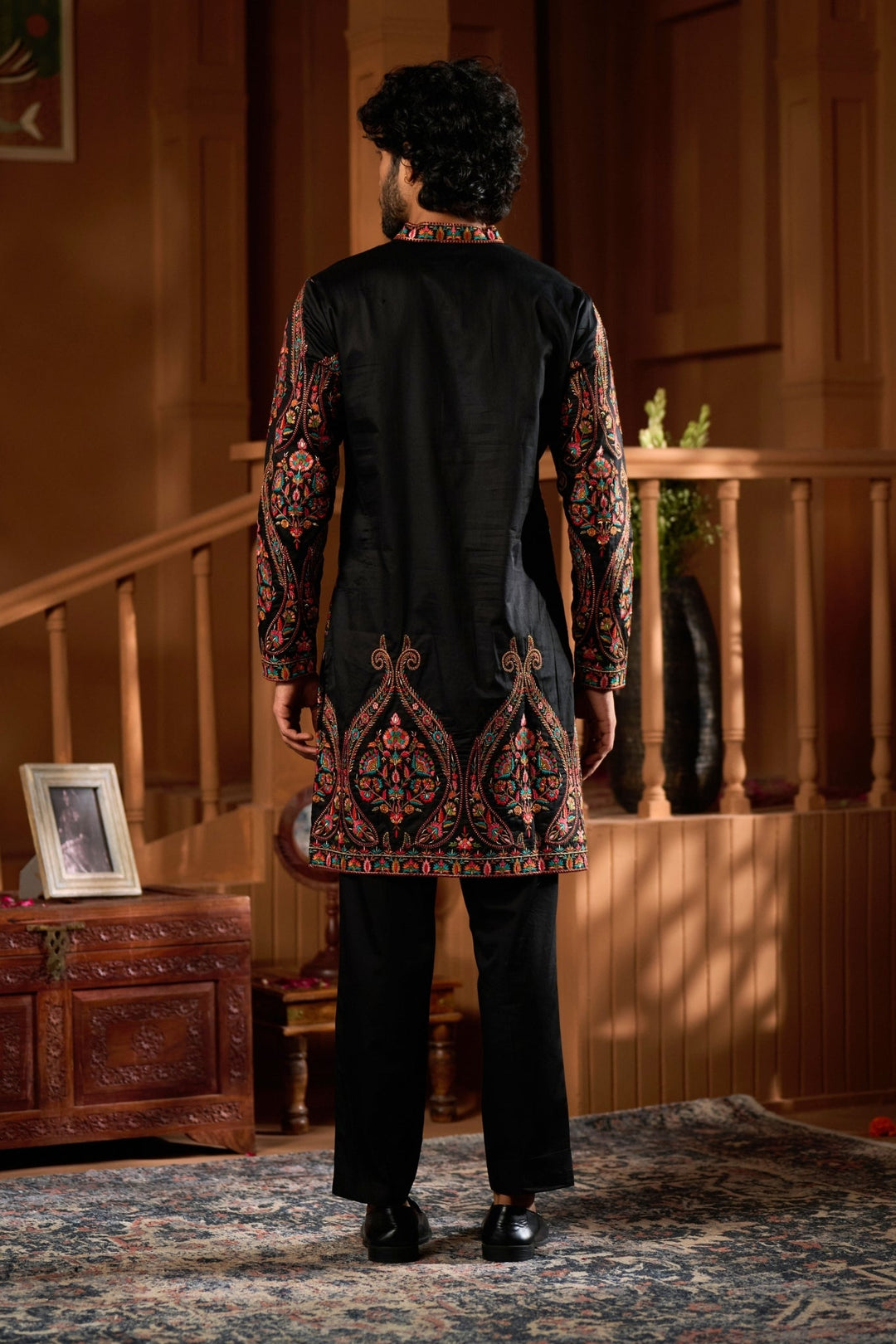 Taroob Shaam-e-Sozni Embroidered Kurta Set
