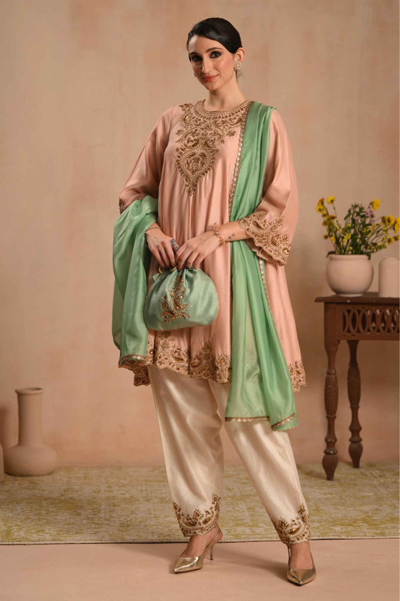 Women's Blush Pink Zareen Handembroidered Kalidaar Kurta Set Taroob