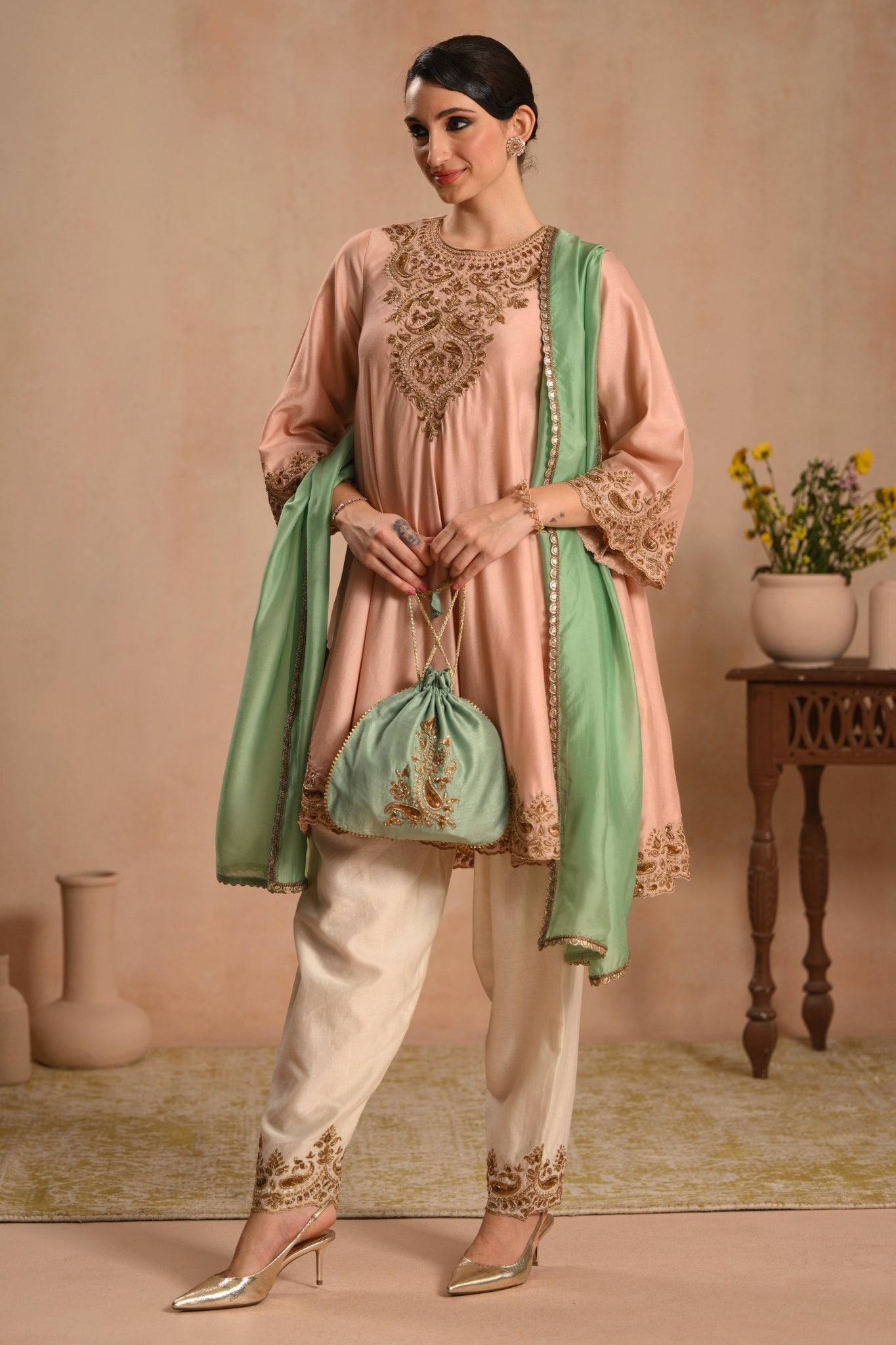 Women's Blush Pink Zareen Handembroidered Kalidaar Kurta Set Taroob
