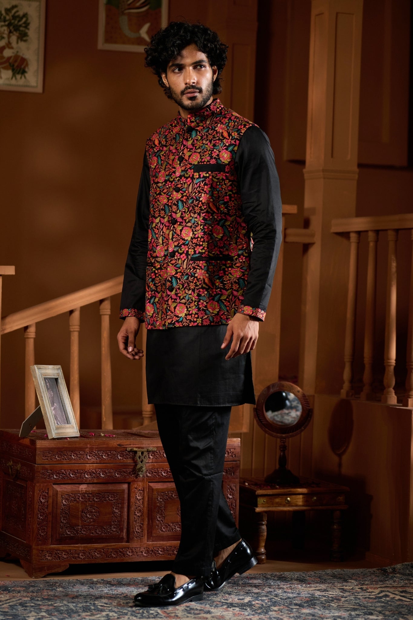 Taroob Embroidered Kashmir Noir Nehru Jacket