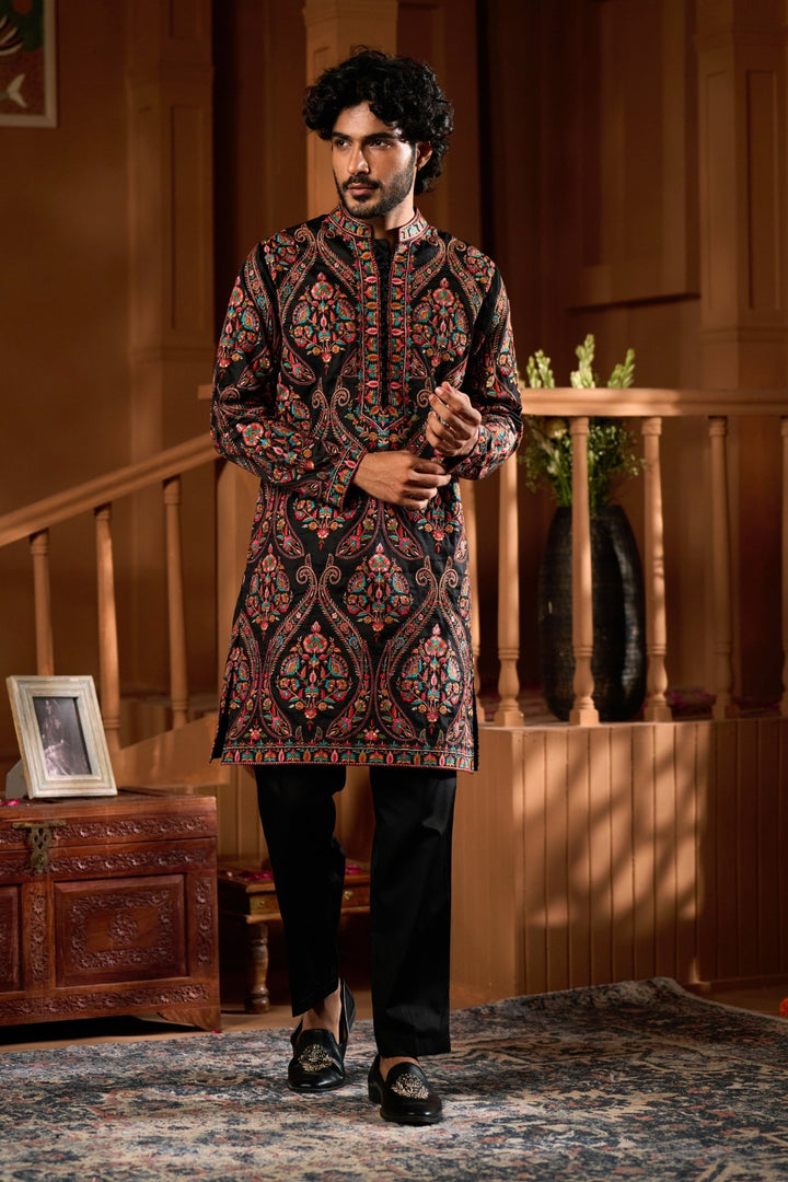 Taroob Shaam-e-Sozni Embroidered Kurta Set