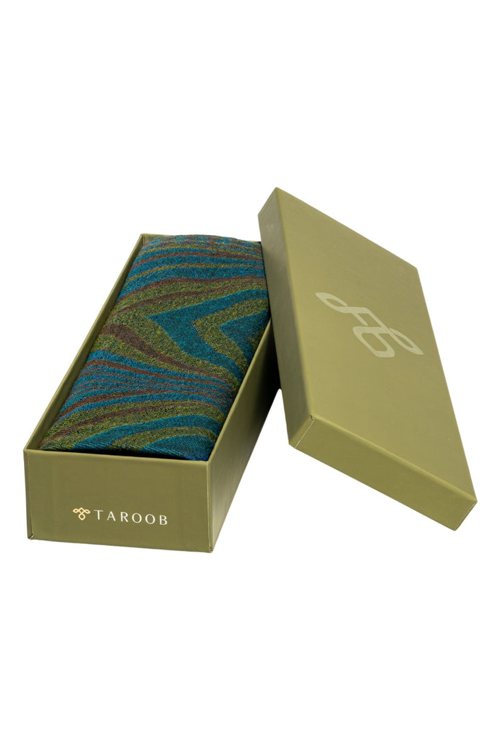 Taroob Gift Set of Unisex Mor Pankh Stole for Him or Her