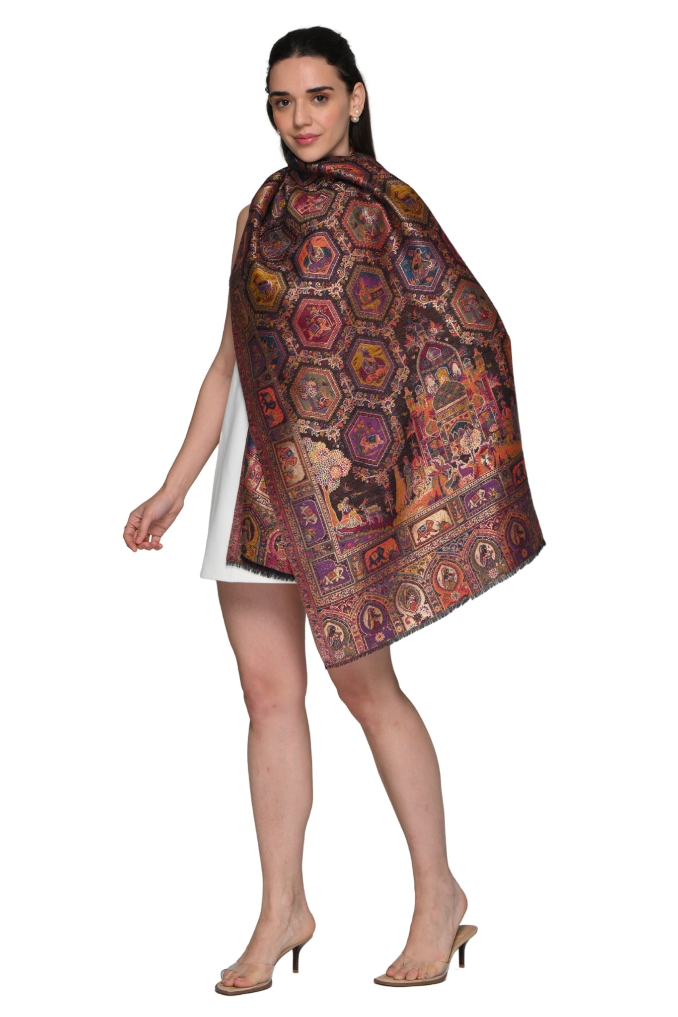 Taroob Resham Heritage Mughal Stole