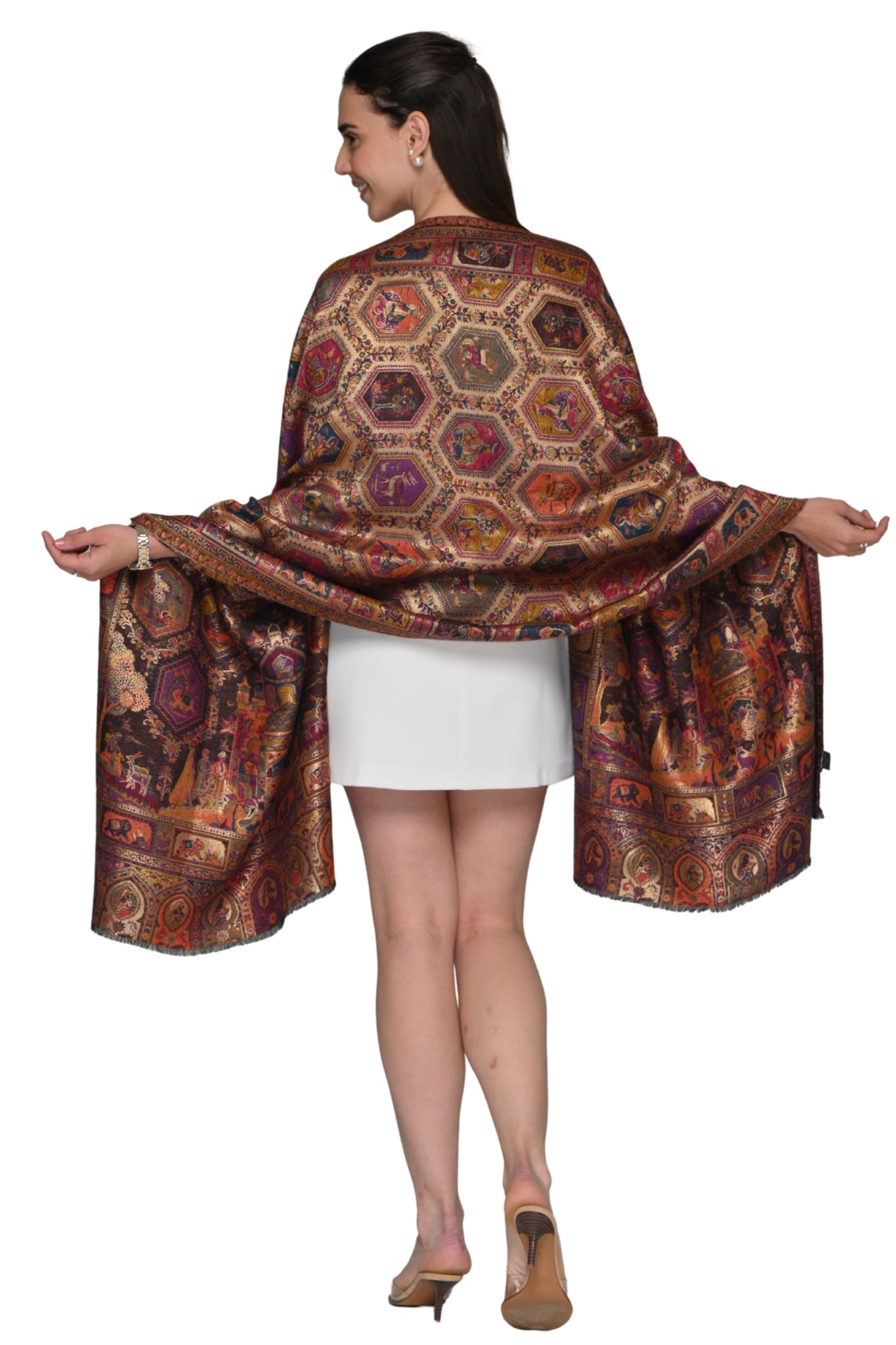 Taroob Resham Heritage Mughal Stole