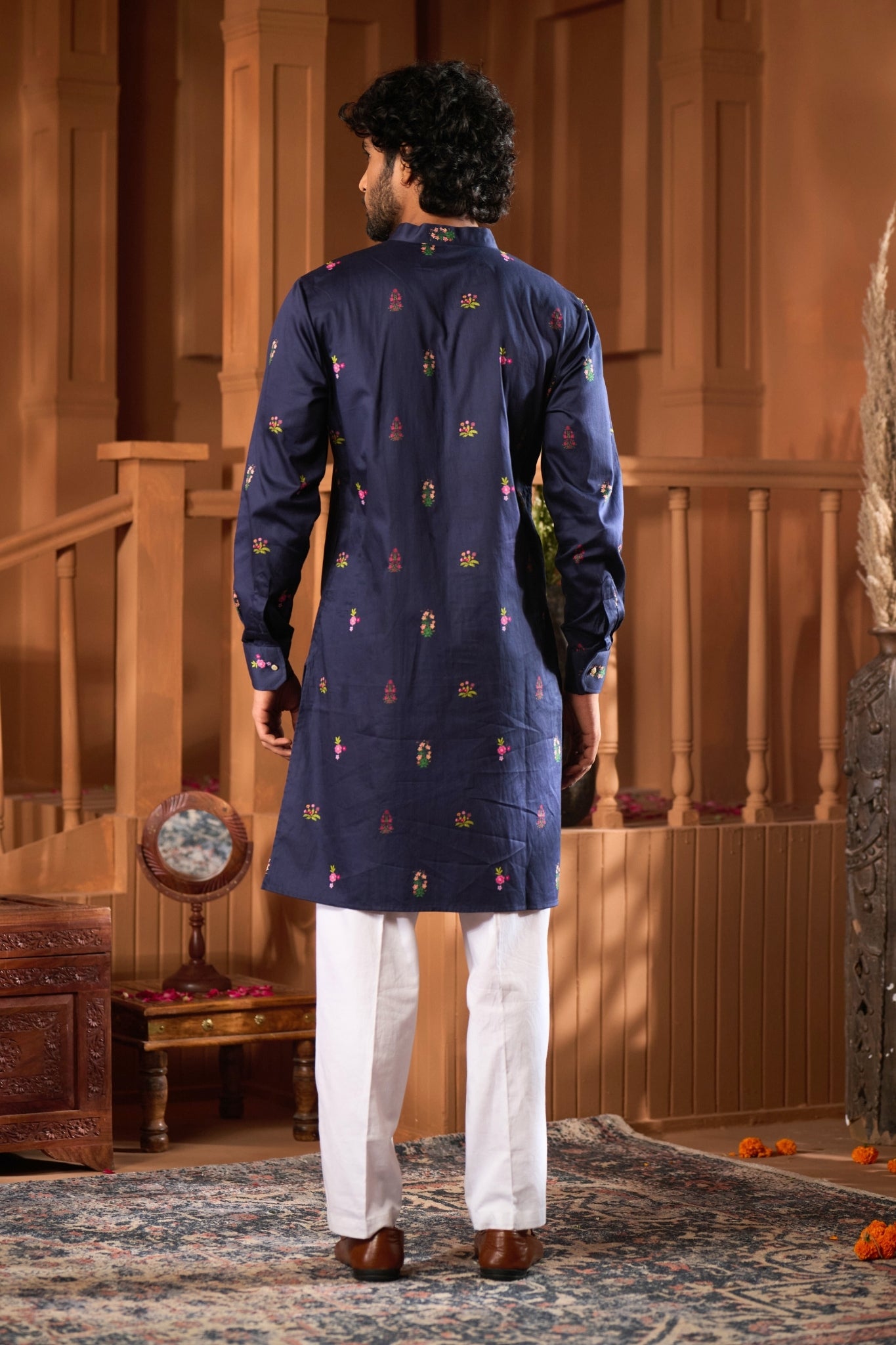 Taroob Kashmiri Motifs Printed Kurta Pajama Set