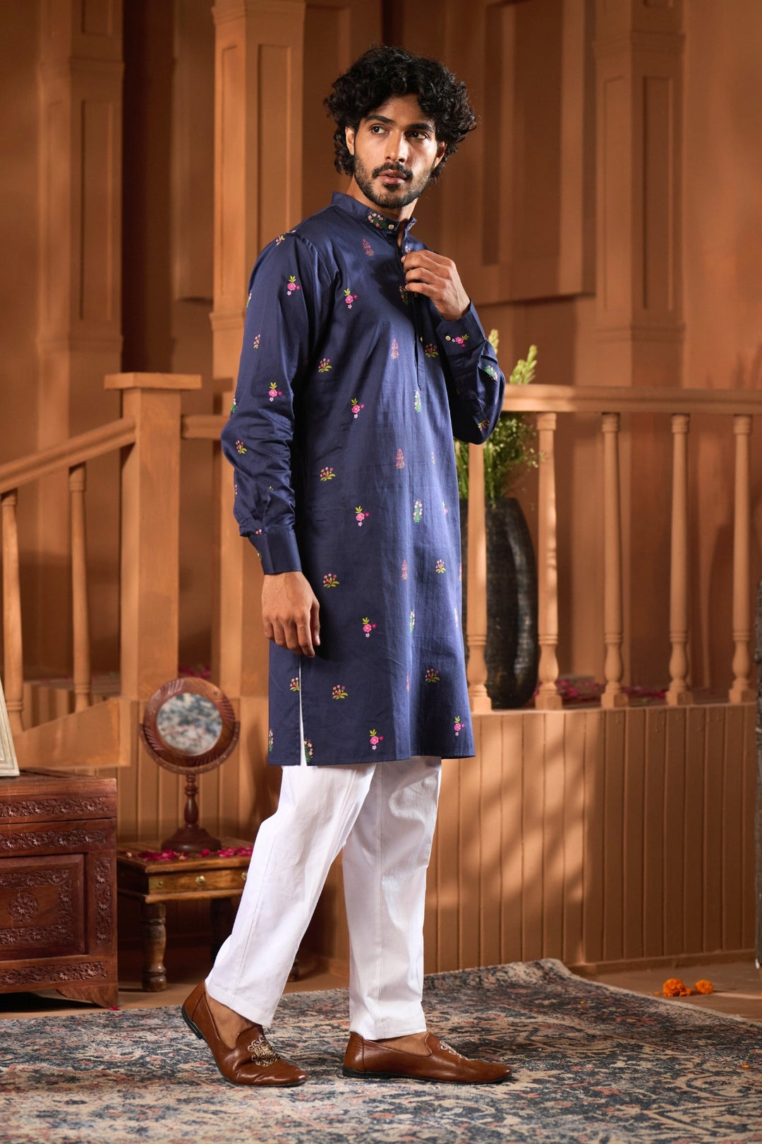 Taroob Kashmiri Motifs Printed Kurta Pajama Set