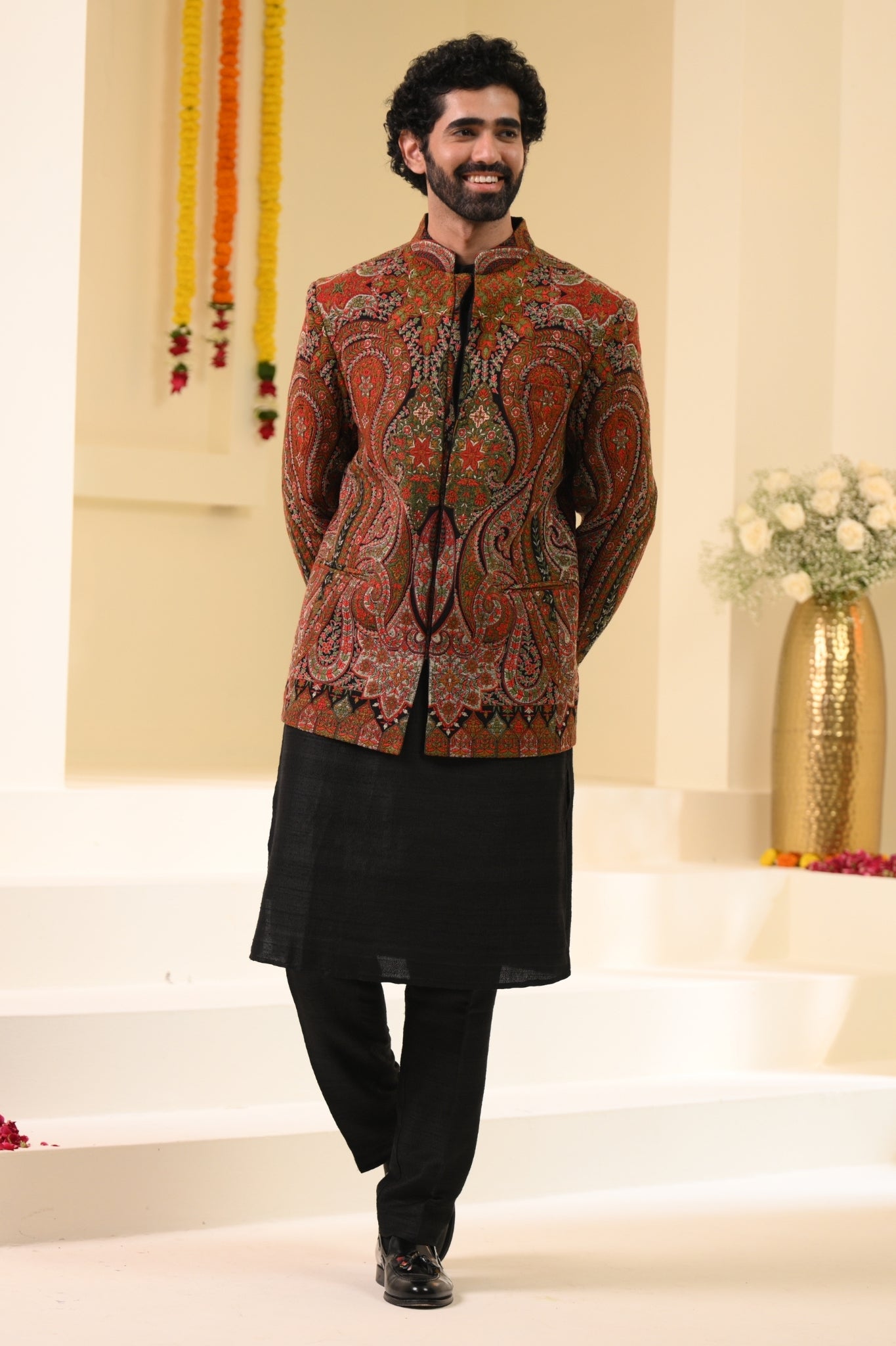 Taroob Kashmiri Sozni Embroidered Men's Bandhgala