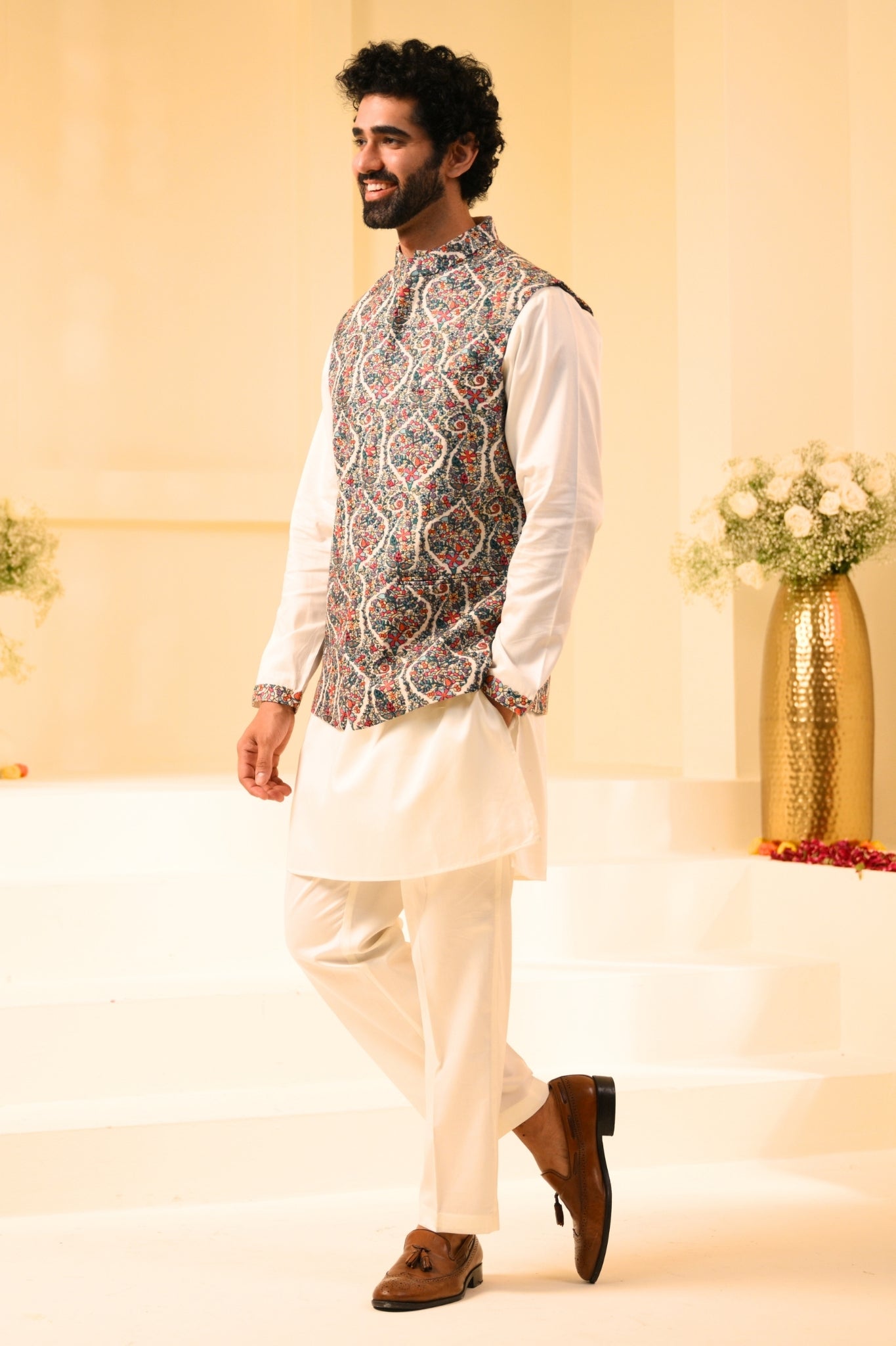 Taroob Emboidered Kashmir Gulistan Nehru Jacket