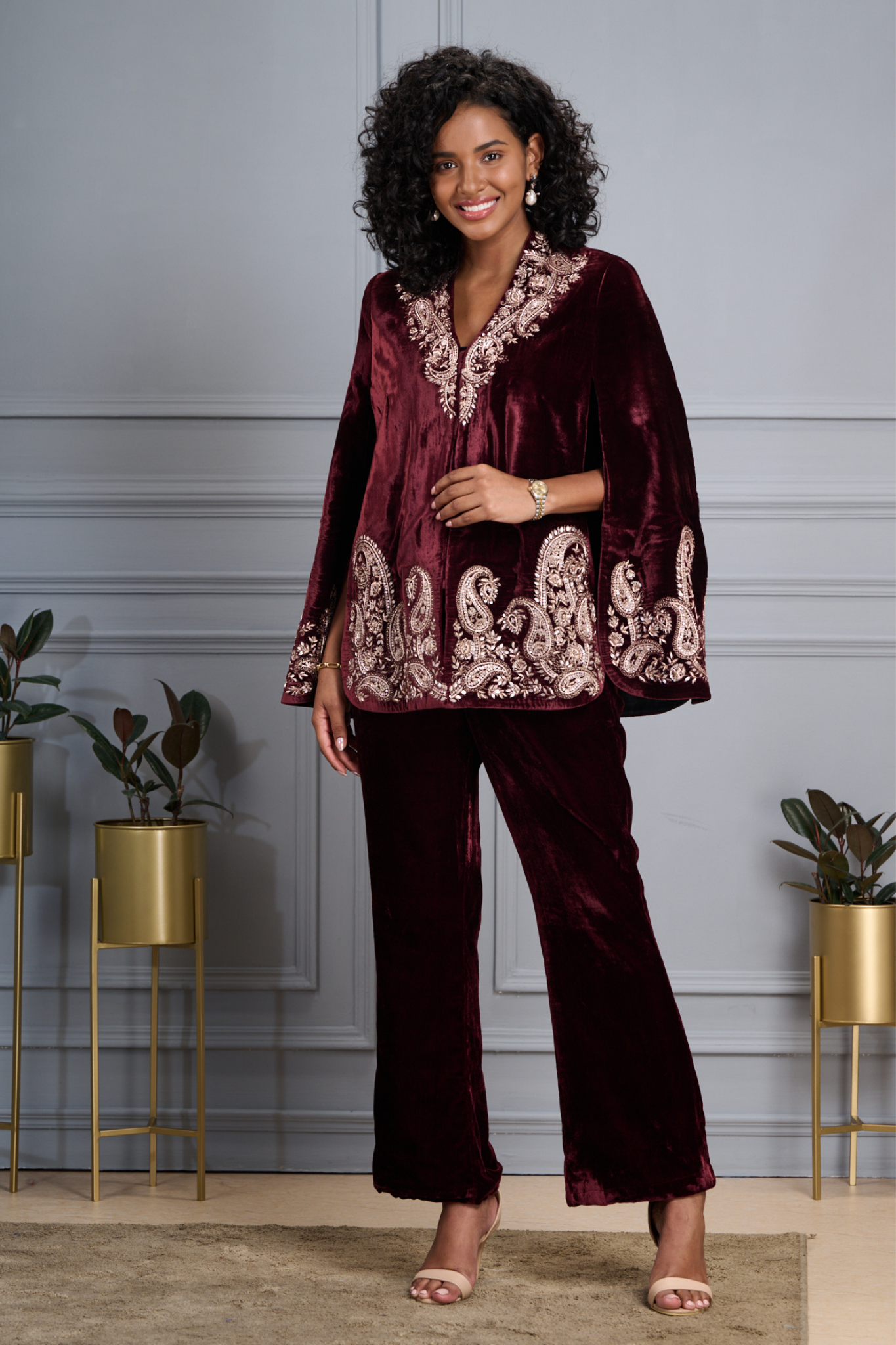 Taroob Hand Embellished Paisley Velvet Cape