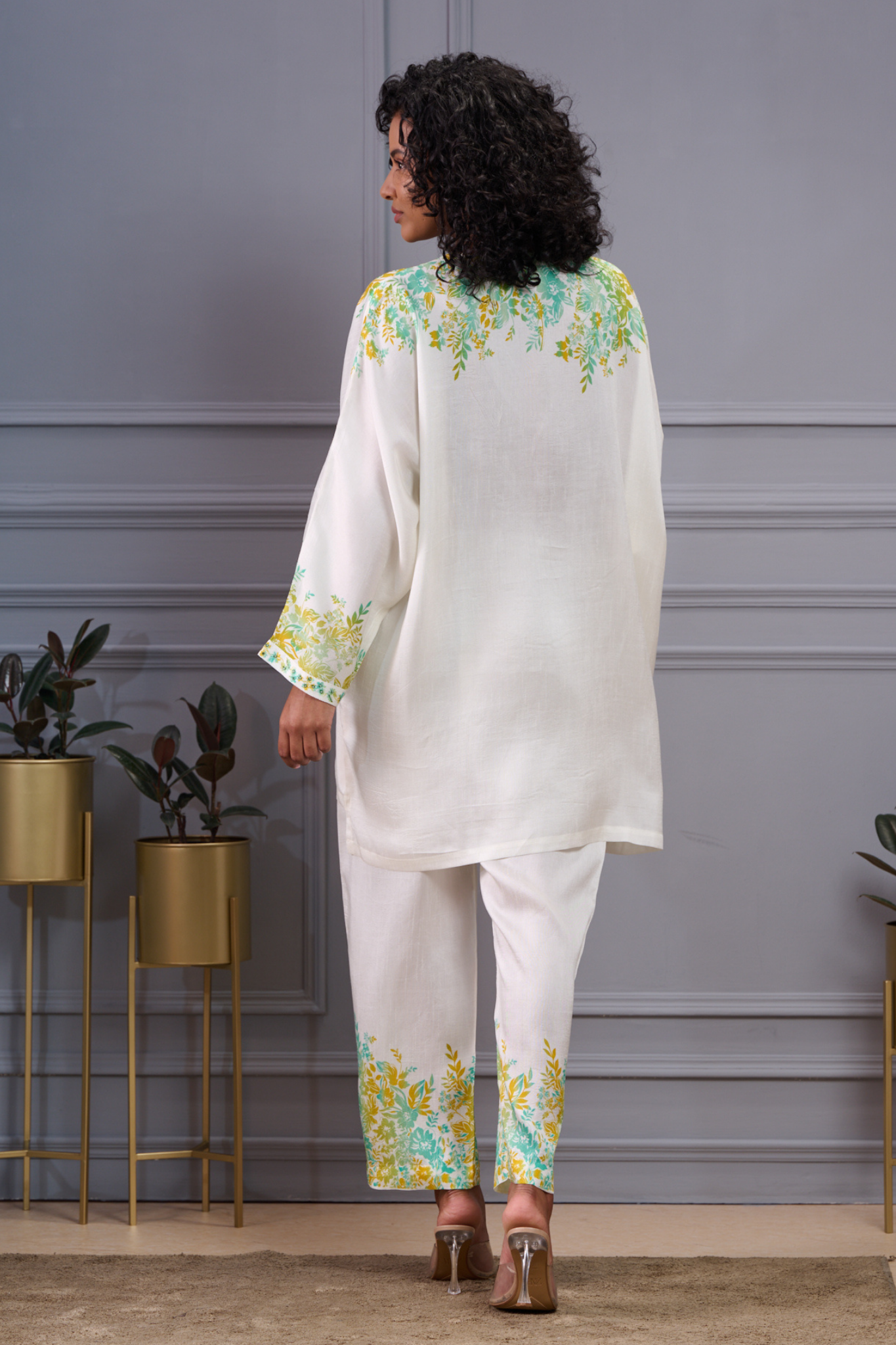 Silk Linen Floral Kaftan Co-ord Set with Embroidered Highlights – Women's Coords & Shirts – Detail view | Taroob